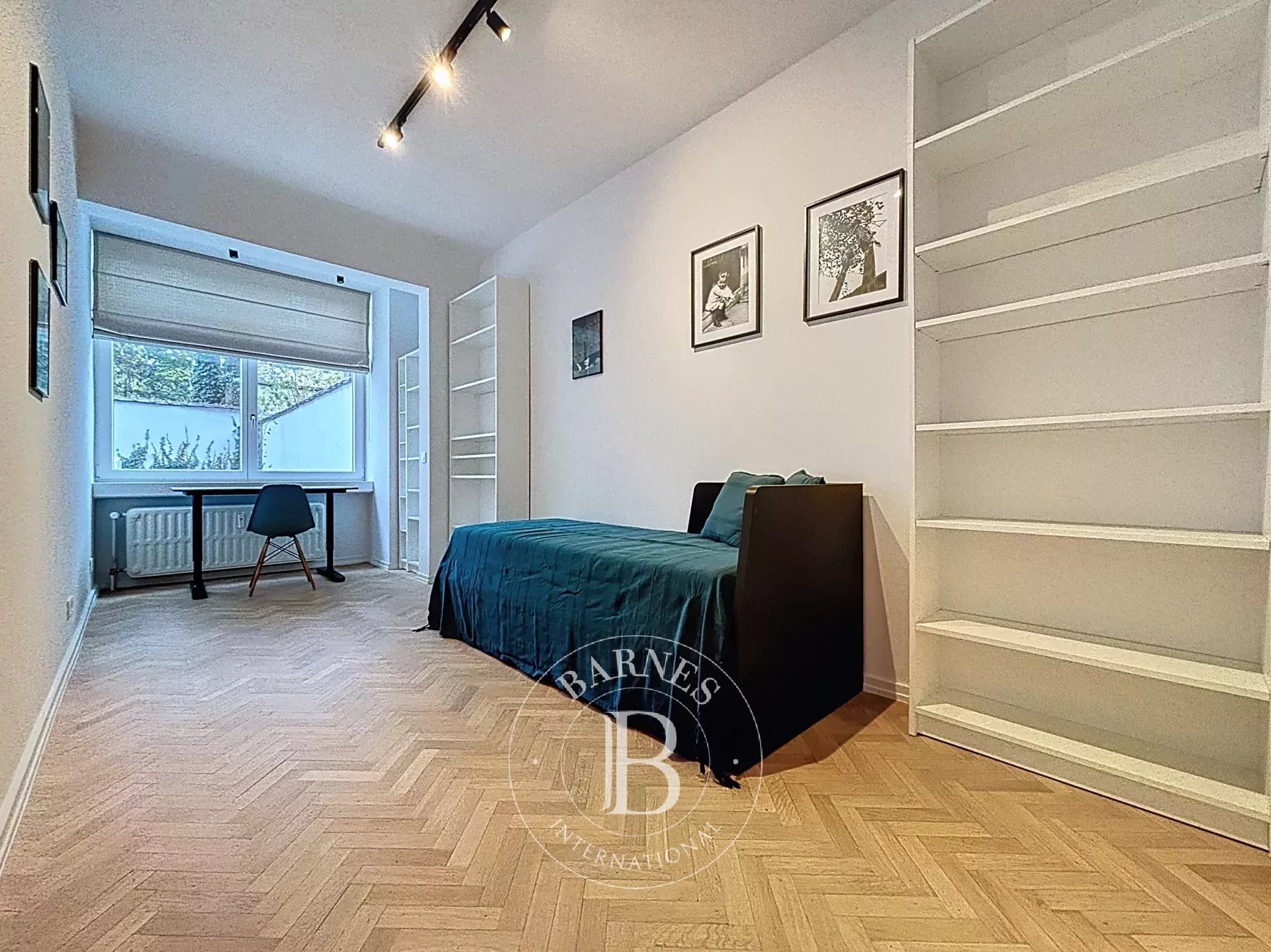 Daire Saint-Gilles - picture 17