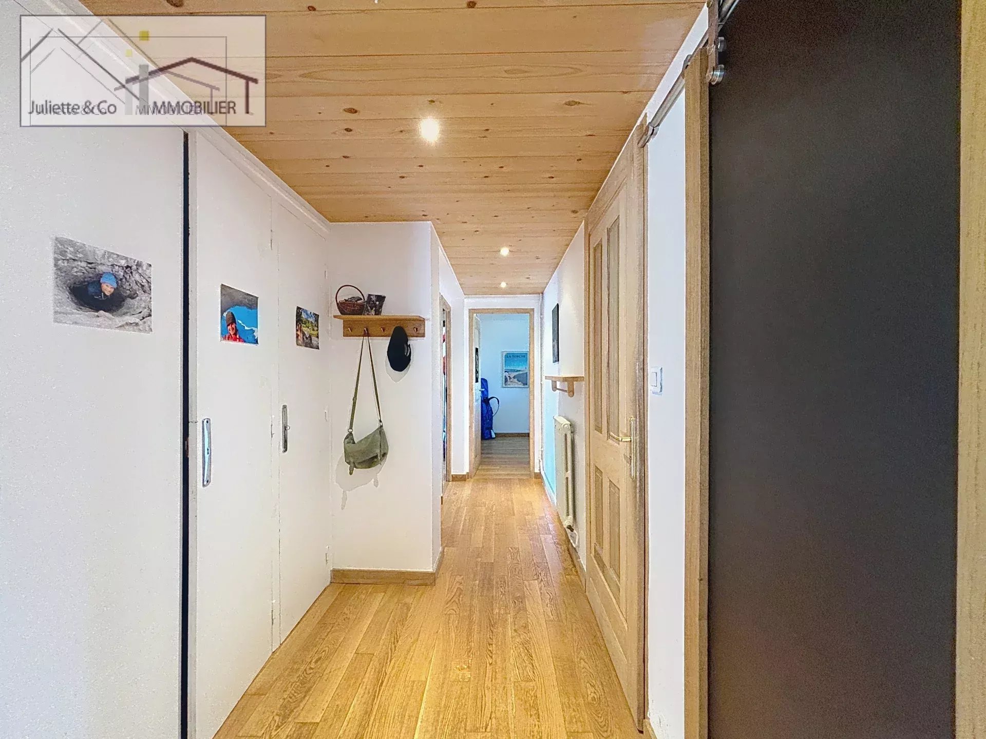Photo of Three-bedroom apartment les Bossons