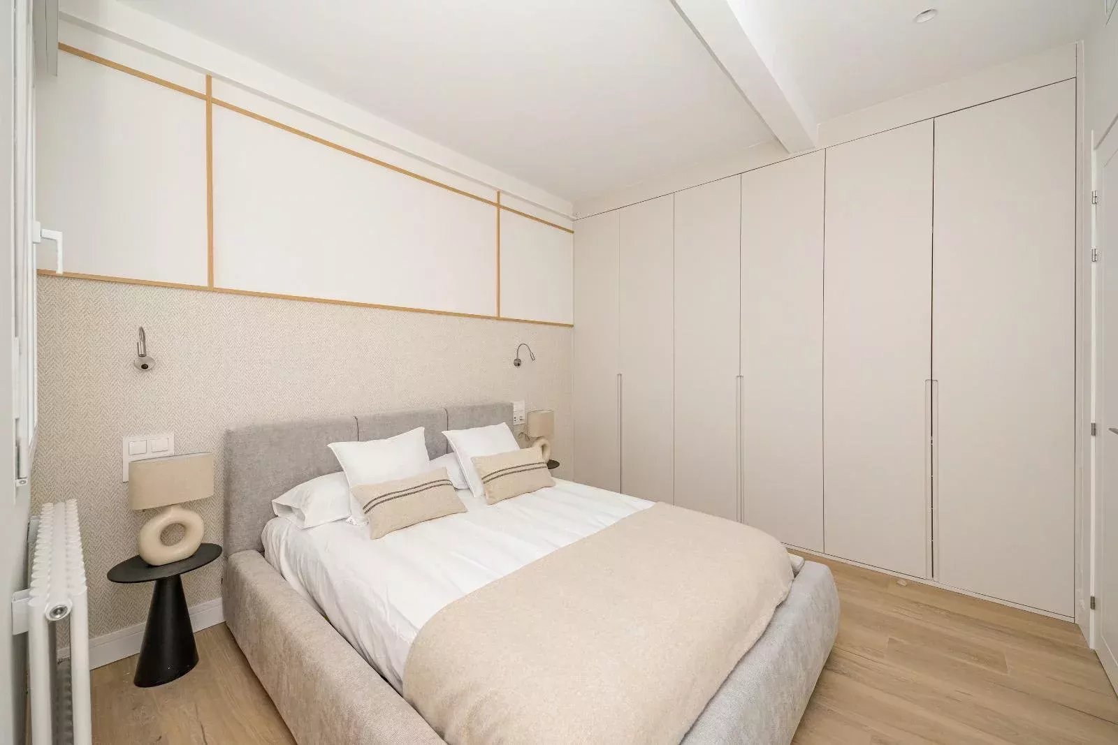 Elegant Apartment with Terrace in Prime Chamberí