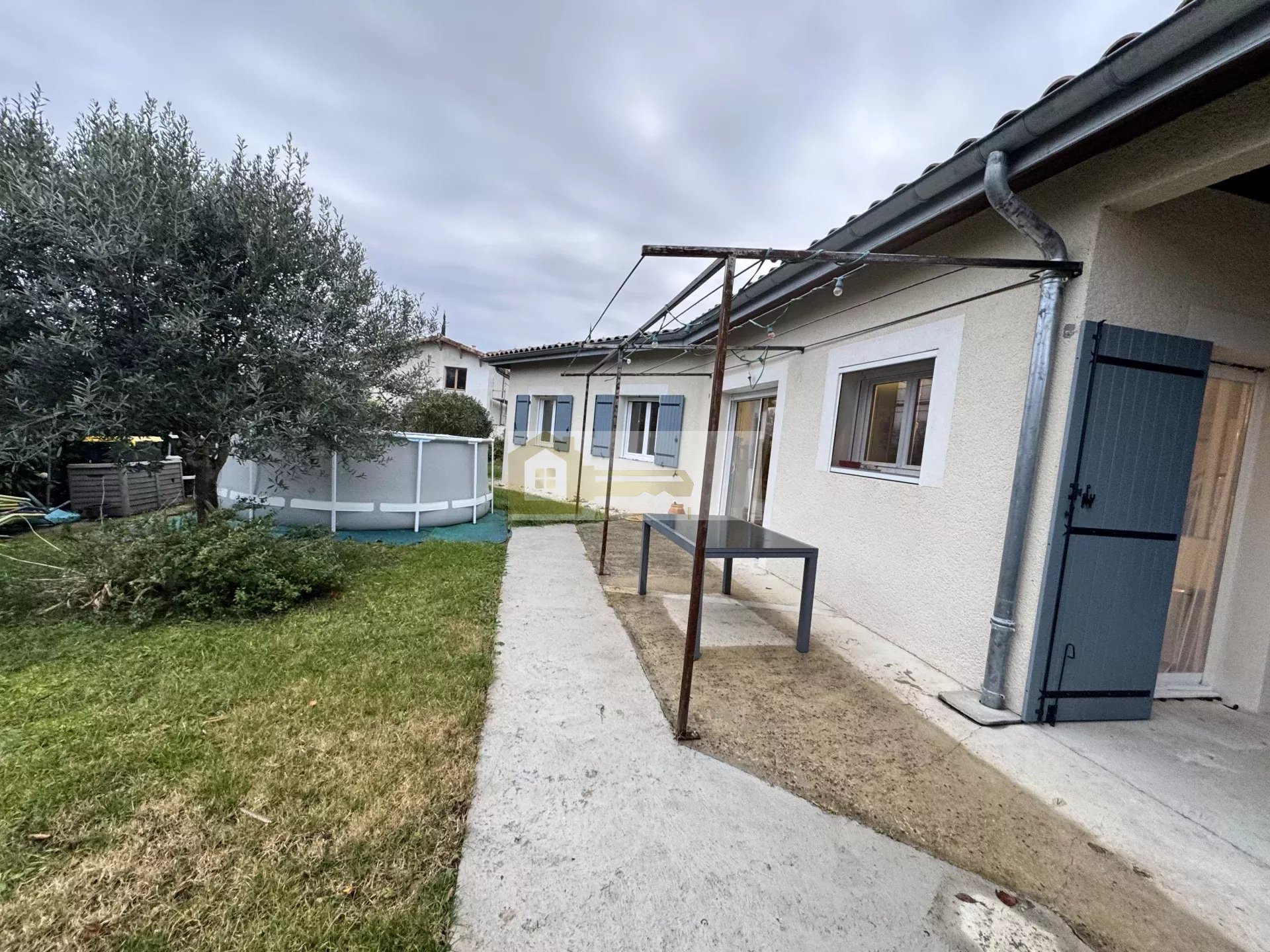 Agence immobilière de 
