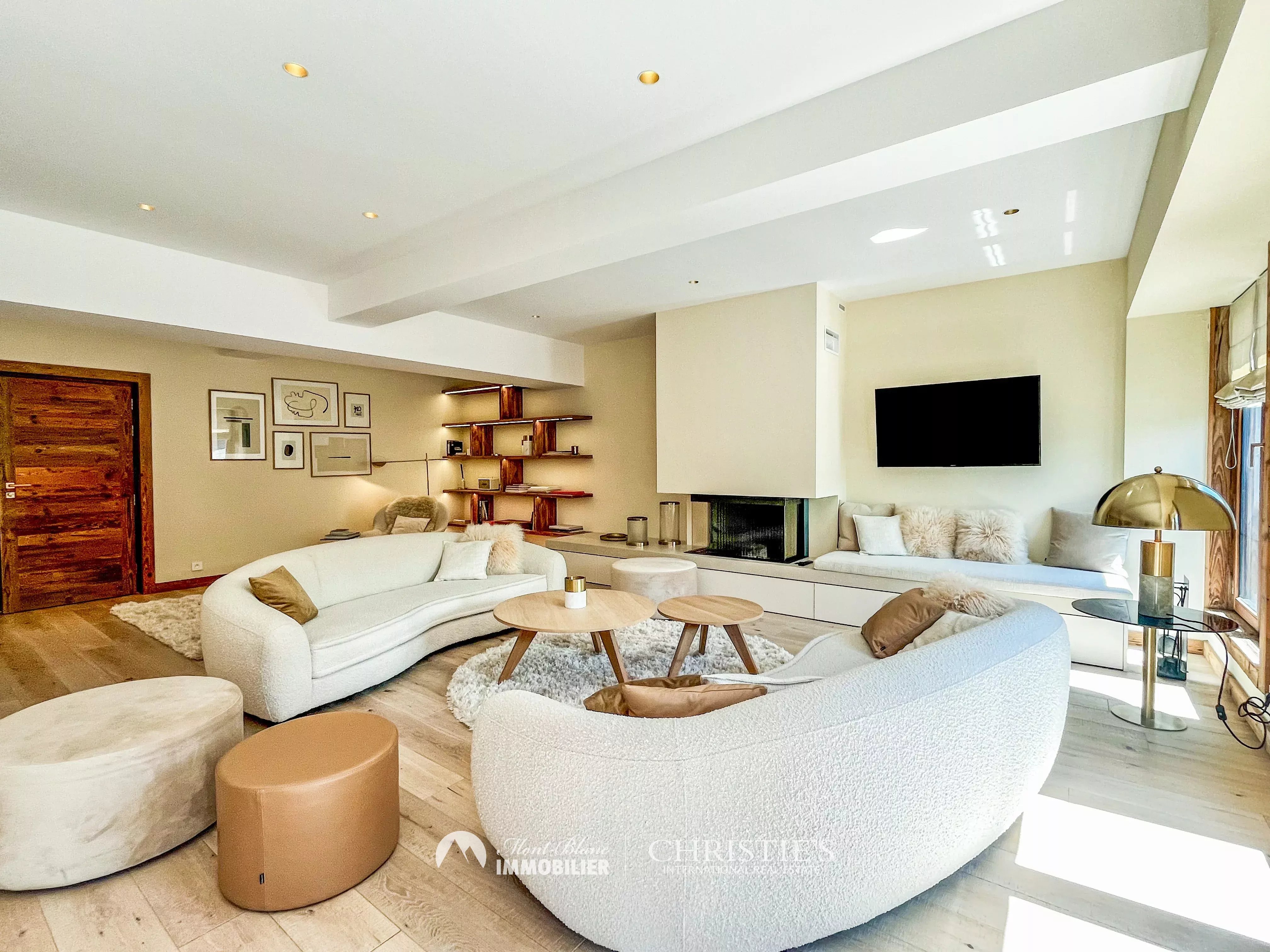 3 Bedroom Apartment/Flat's Image 3