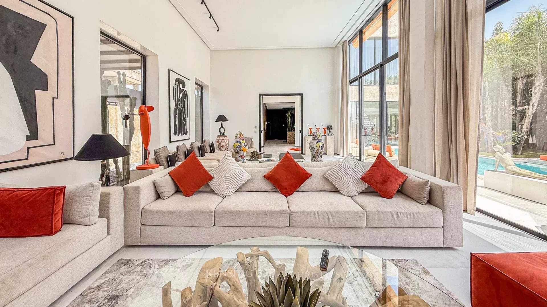 4 Bedroom Villa/Townhouse's Image 4