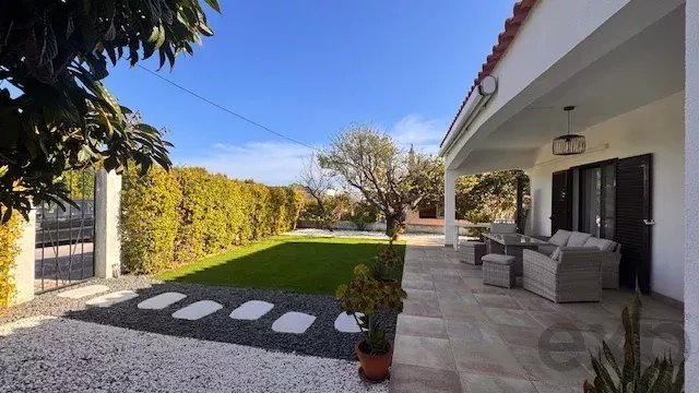 3-Bedroom Villa with Sea View 86869287 image 3