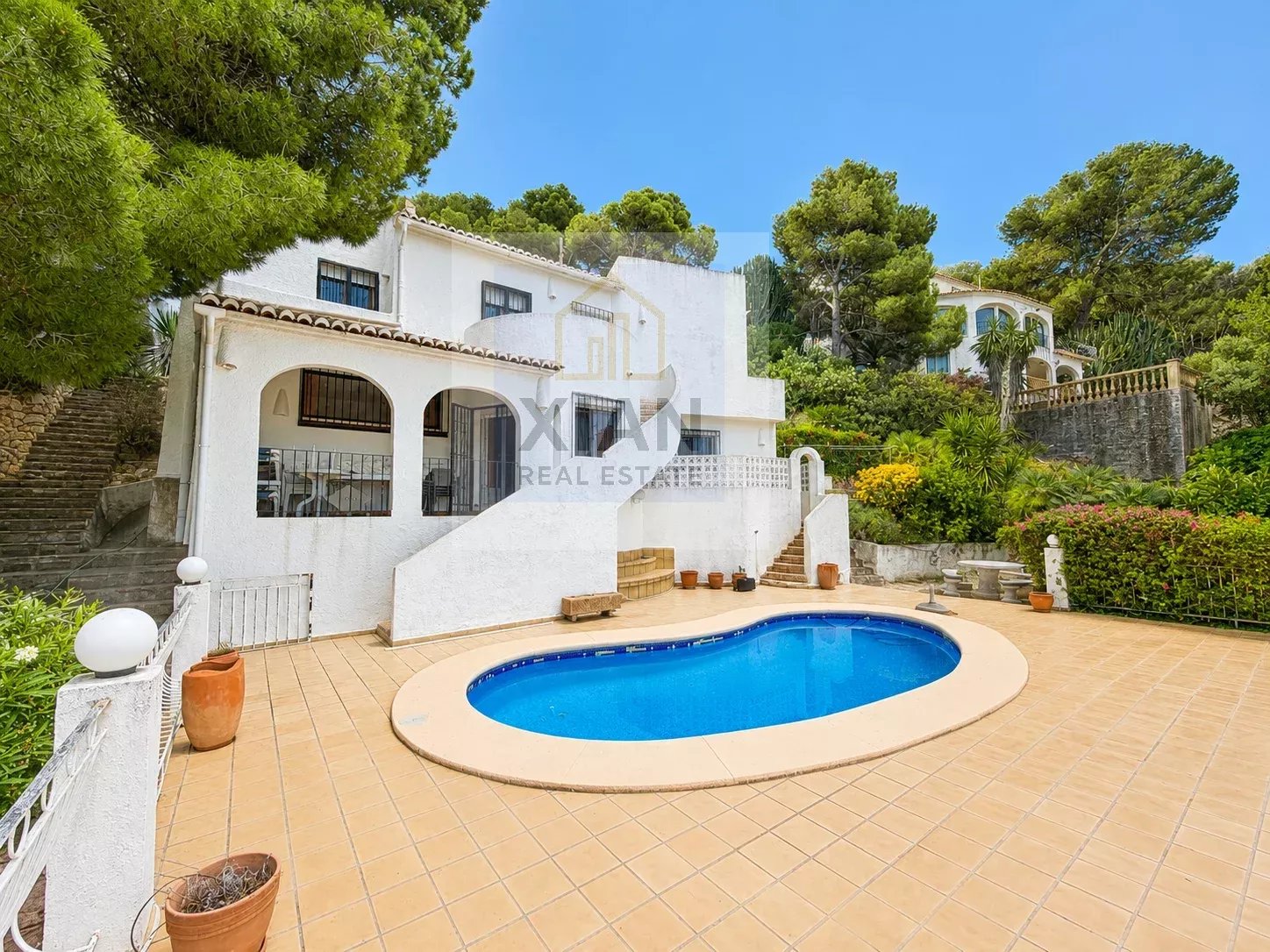 Villa with panoramic sea views in the exclusive area of Ambolo, Jávea