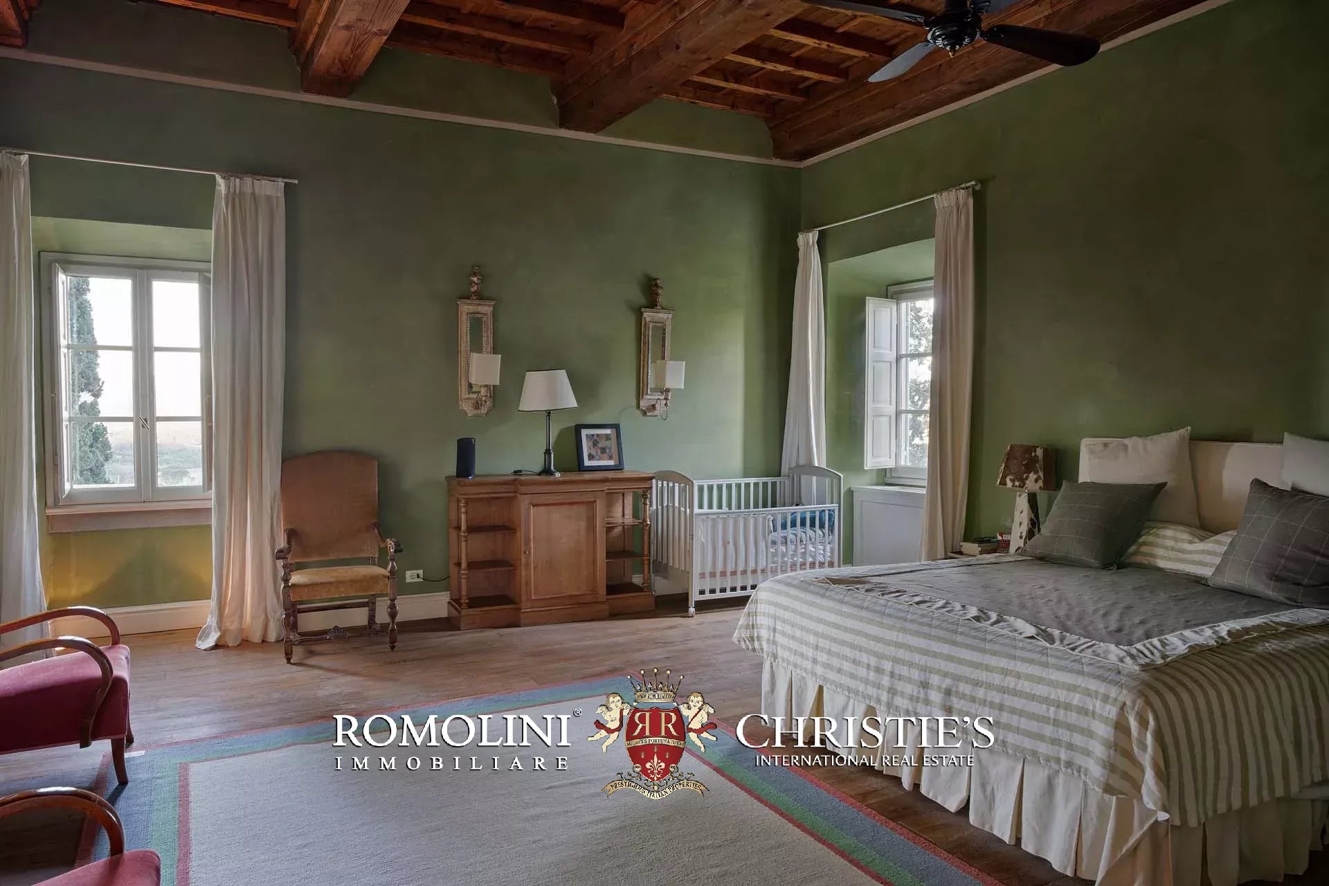15 Bedroom Villa/Townhouse's Image 15