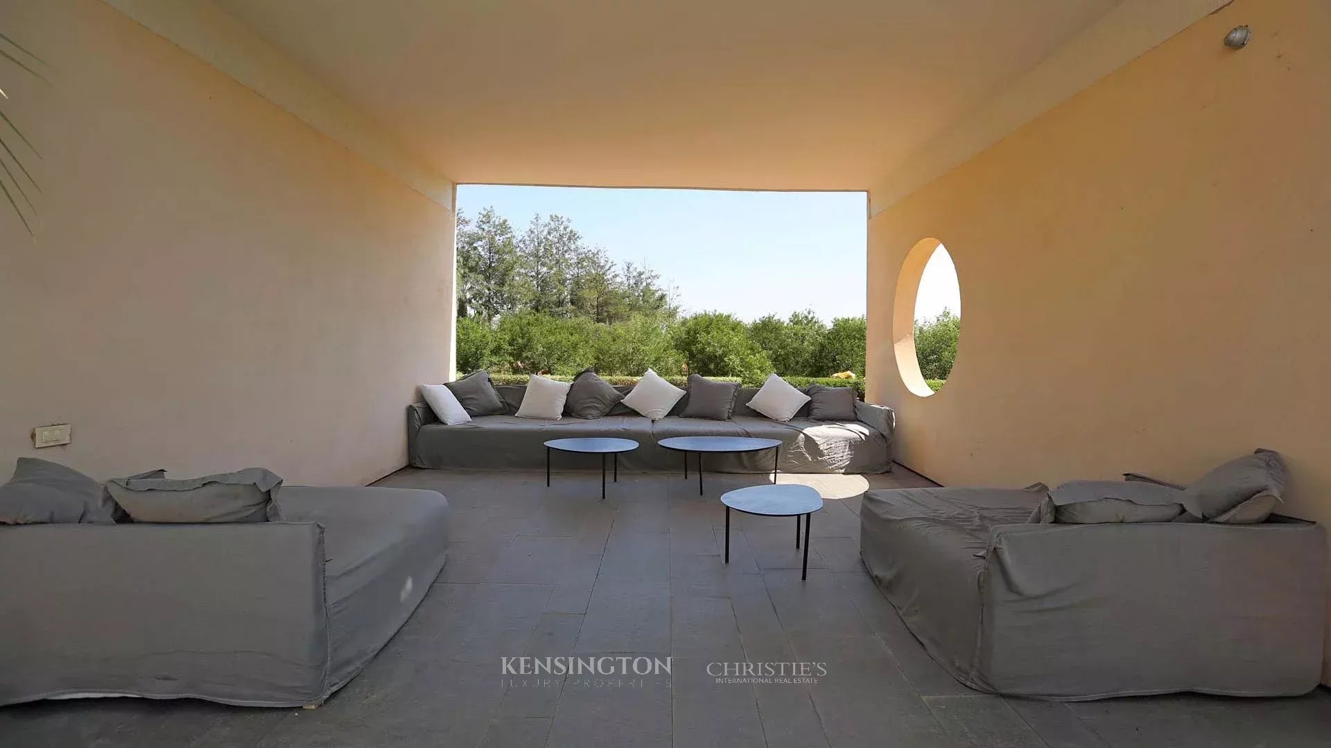 6 Bedroom Villa/Townhouse's Image 15