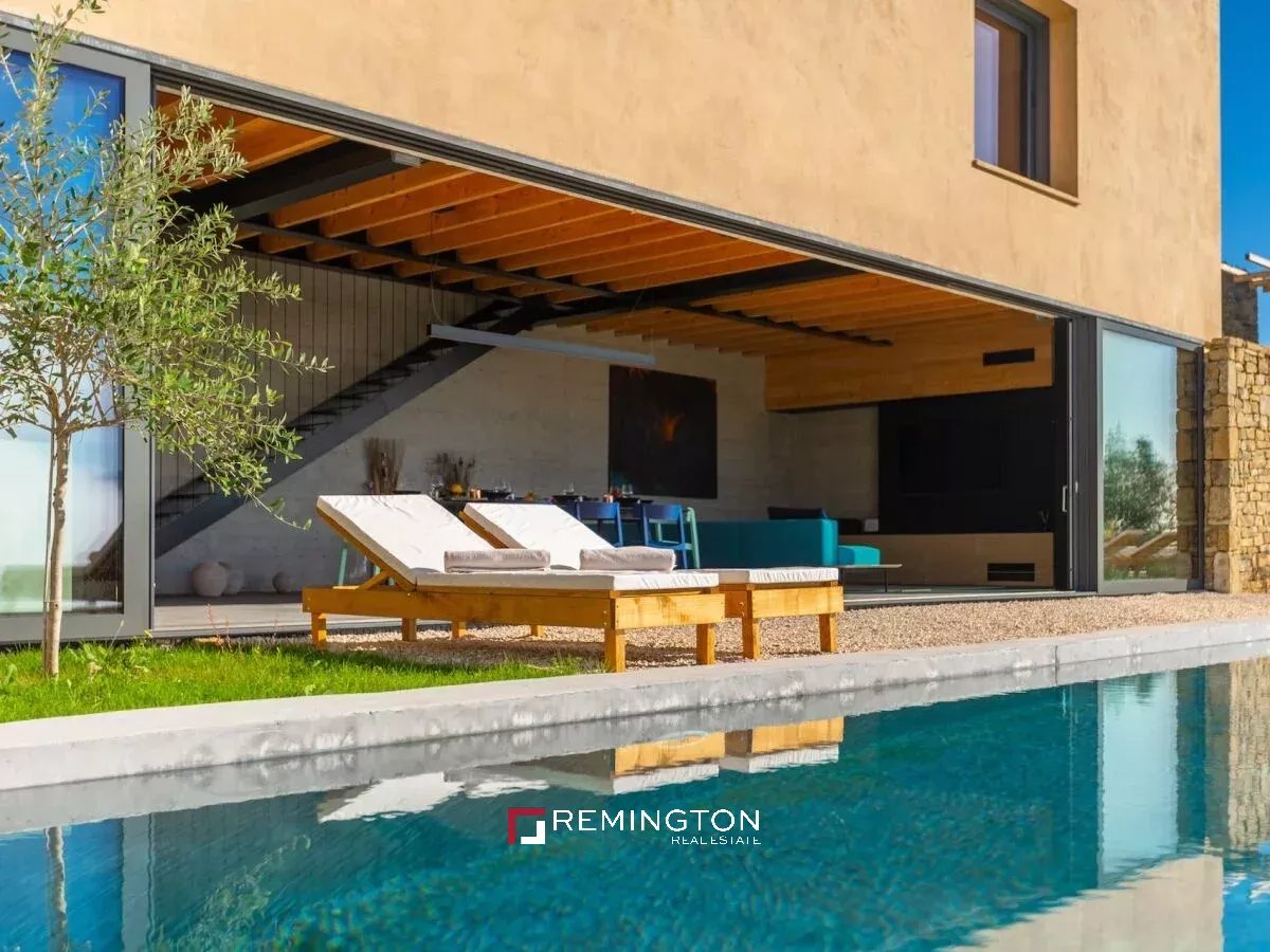 4 Bedroom Villa/Townhouse's Image 15