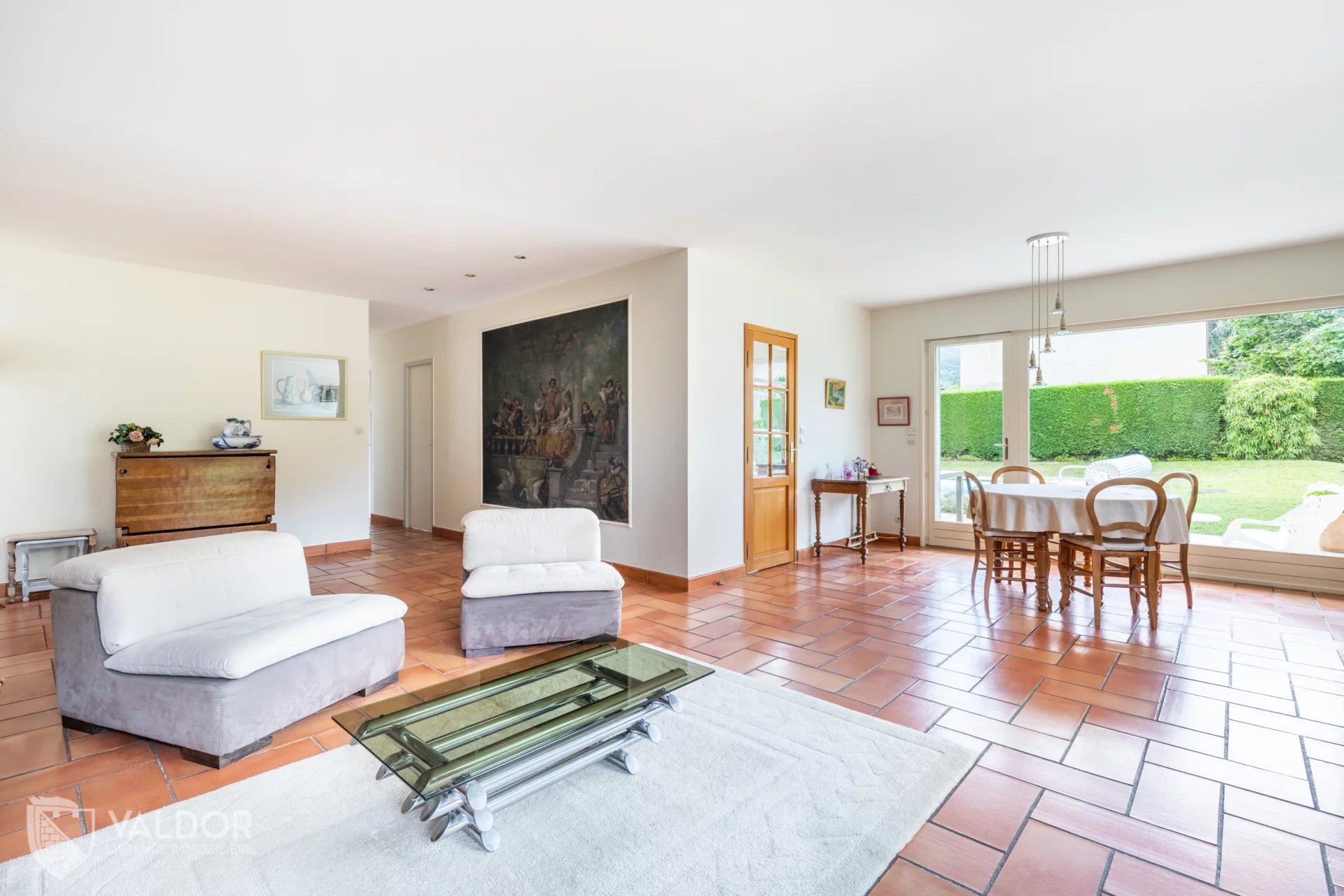 Maison de plain pied de 115 m² avec piscine à Chasselay
