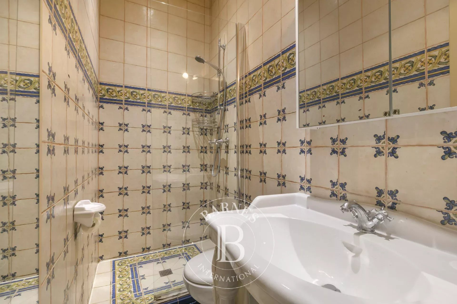 Daire Paris 8ème - picture 14