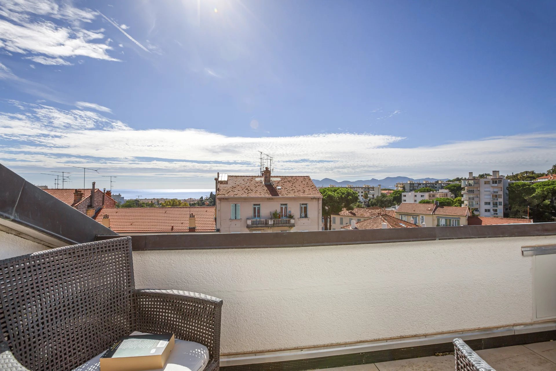 Agence immobilière de 