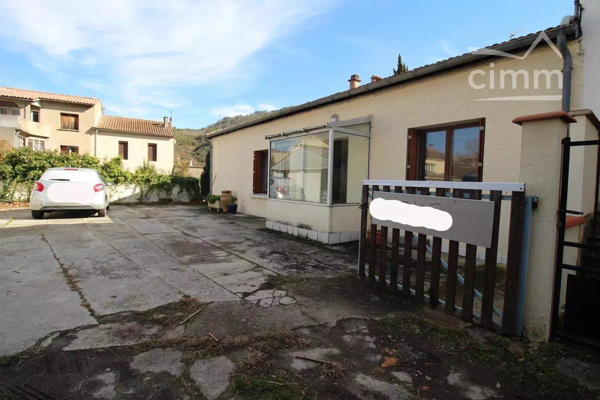 Agence immobilière de 