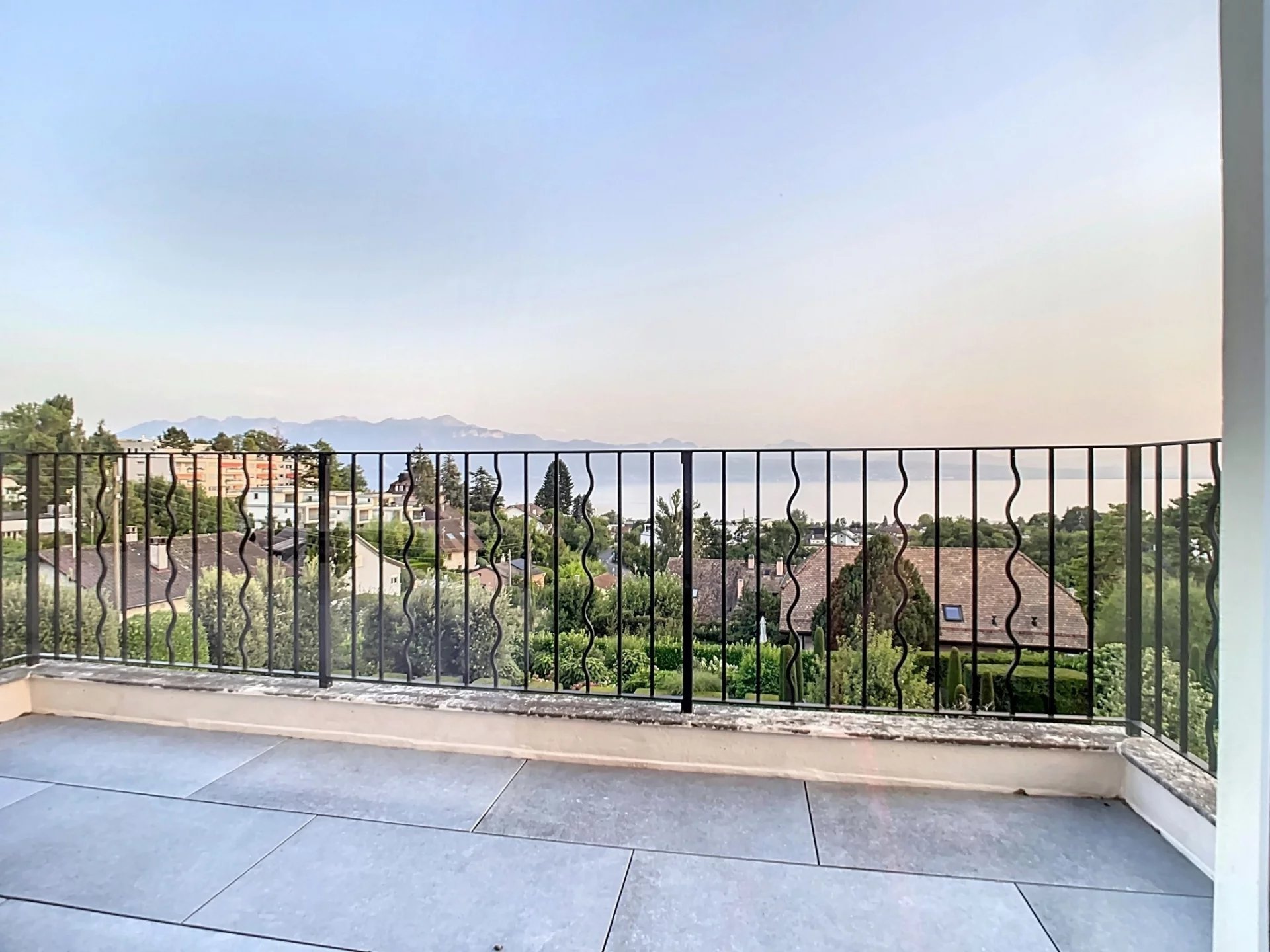 Vue lac et élégance intemporelle