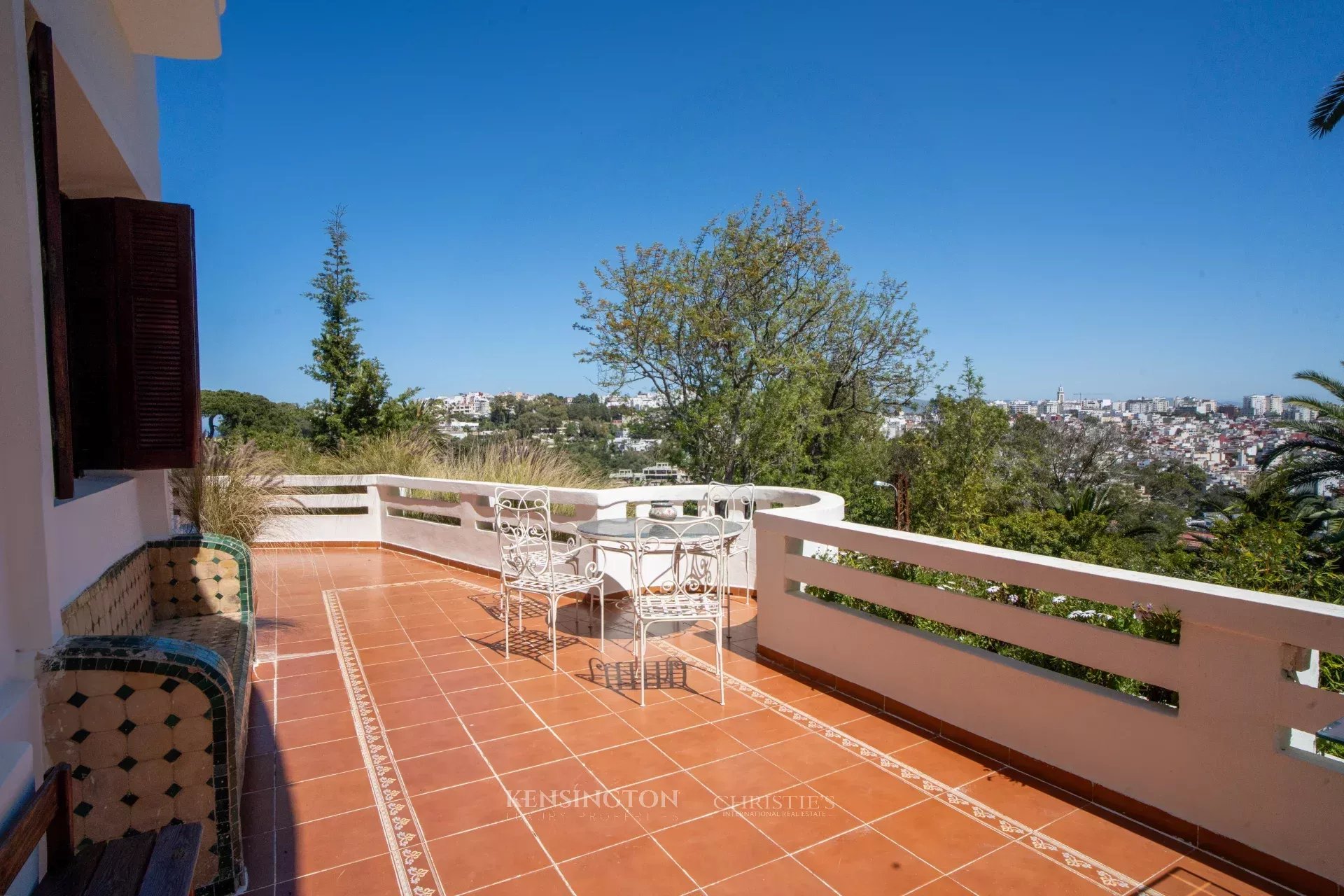 5 Bedroom Villa/Townhouse's Image 8