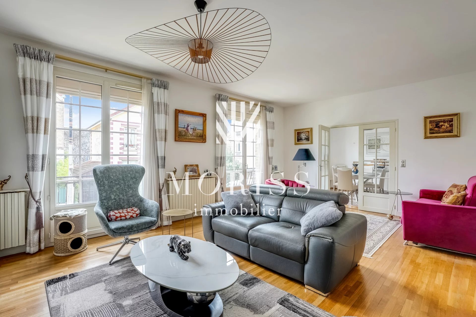 Champigny-sur-Marne - Maison de 6 pièces de 170m² habitable - Image Array