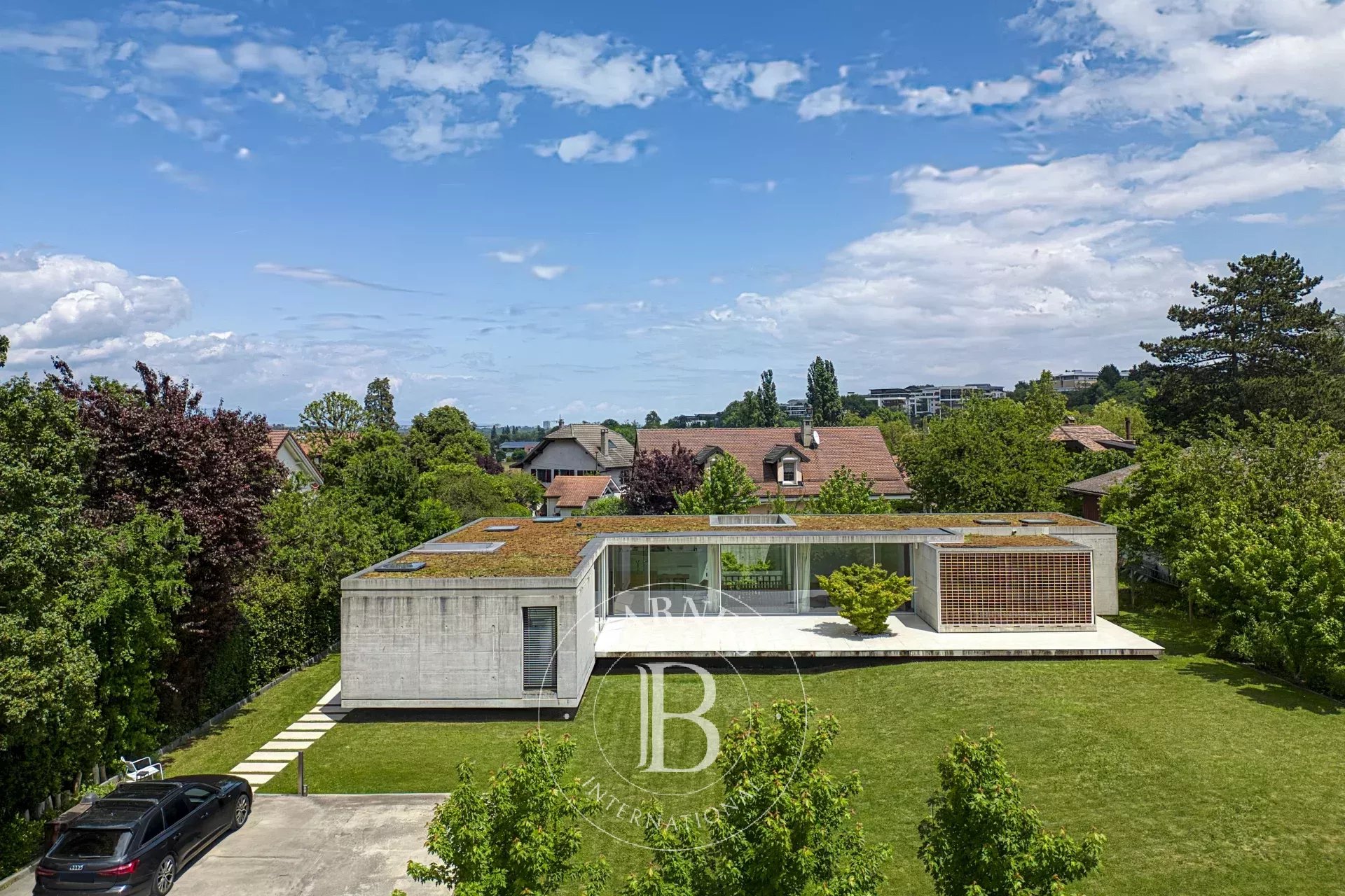 BARNES GENEVOIS - SAINT-JULIEN-EN-GENEVOIS - CONTEMPORARY VILLA