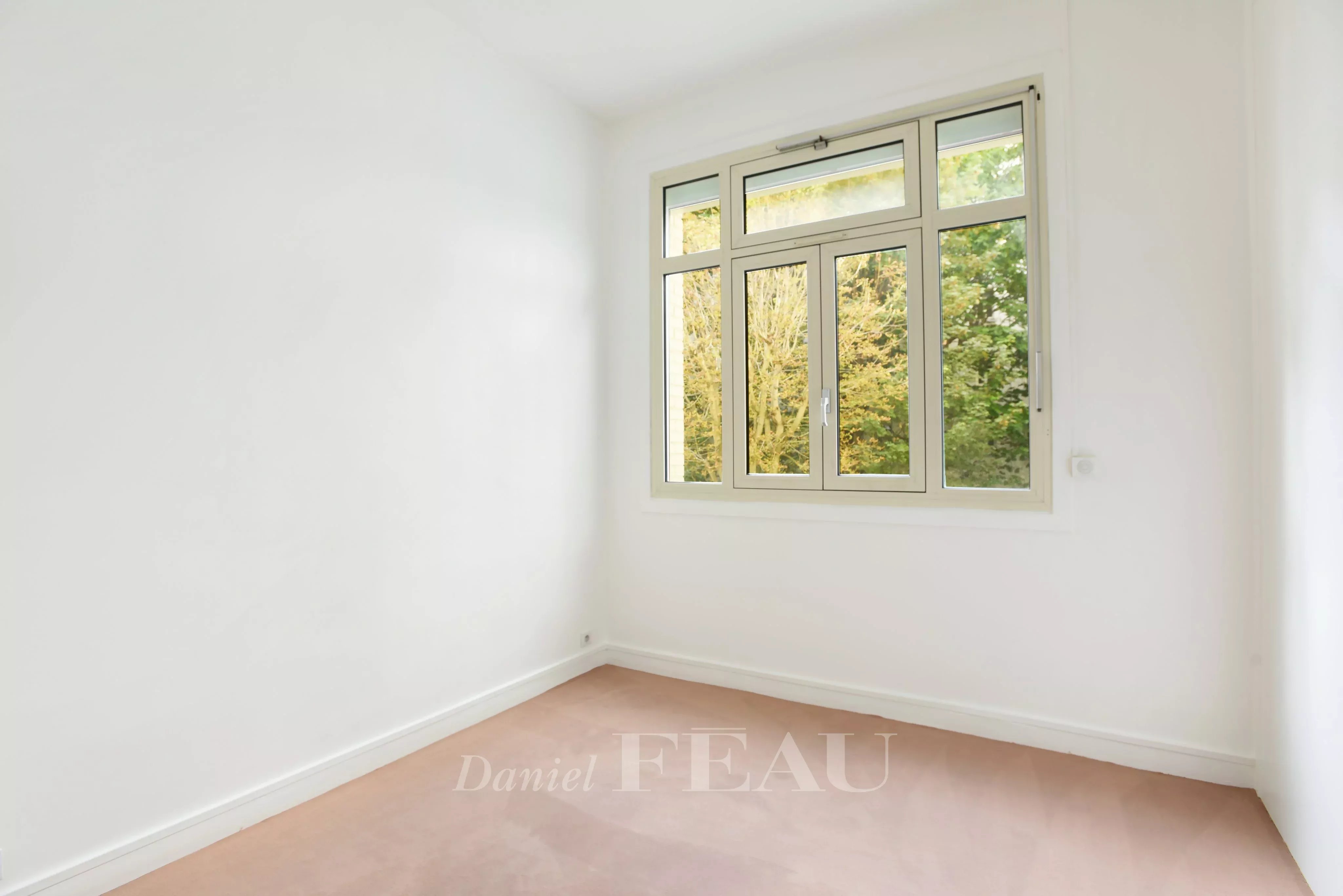 Rental Apartment Neuilly-sur-Seine