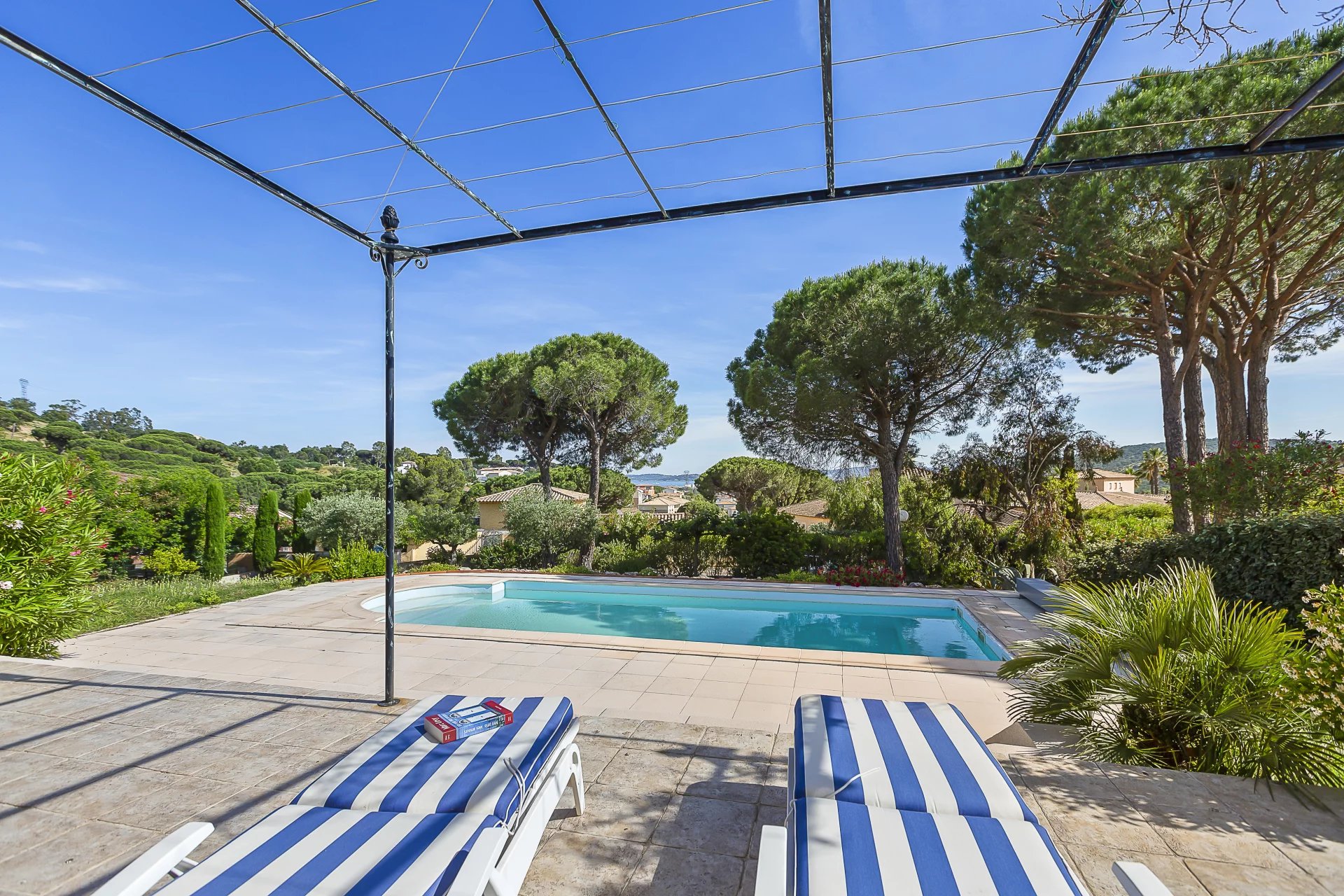 Charming Provencal villa close to nature - Sainte Maxime