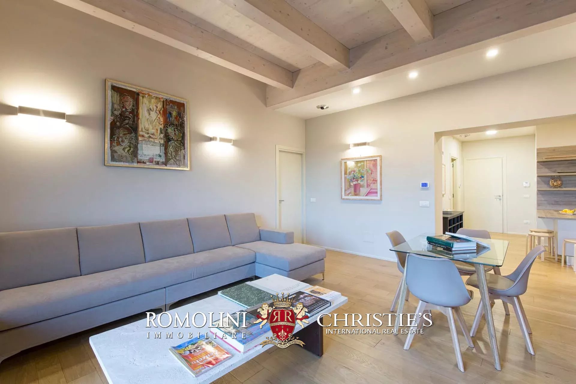 7 Bedroom Villa/Townhouse's Image 58