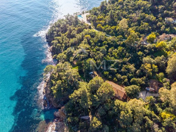 Waterfront Family Estate Le Lavandou | Rare Luxury Villa Cap Nègre — photo 3