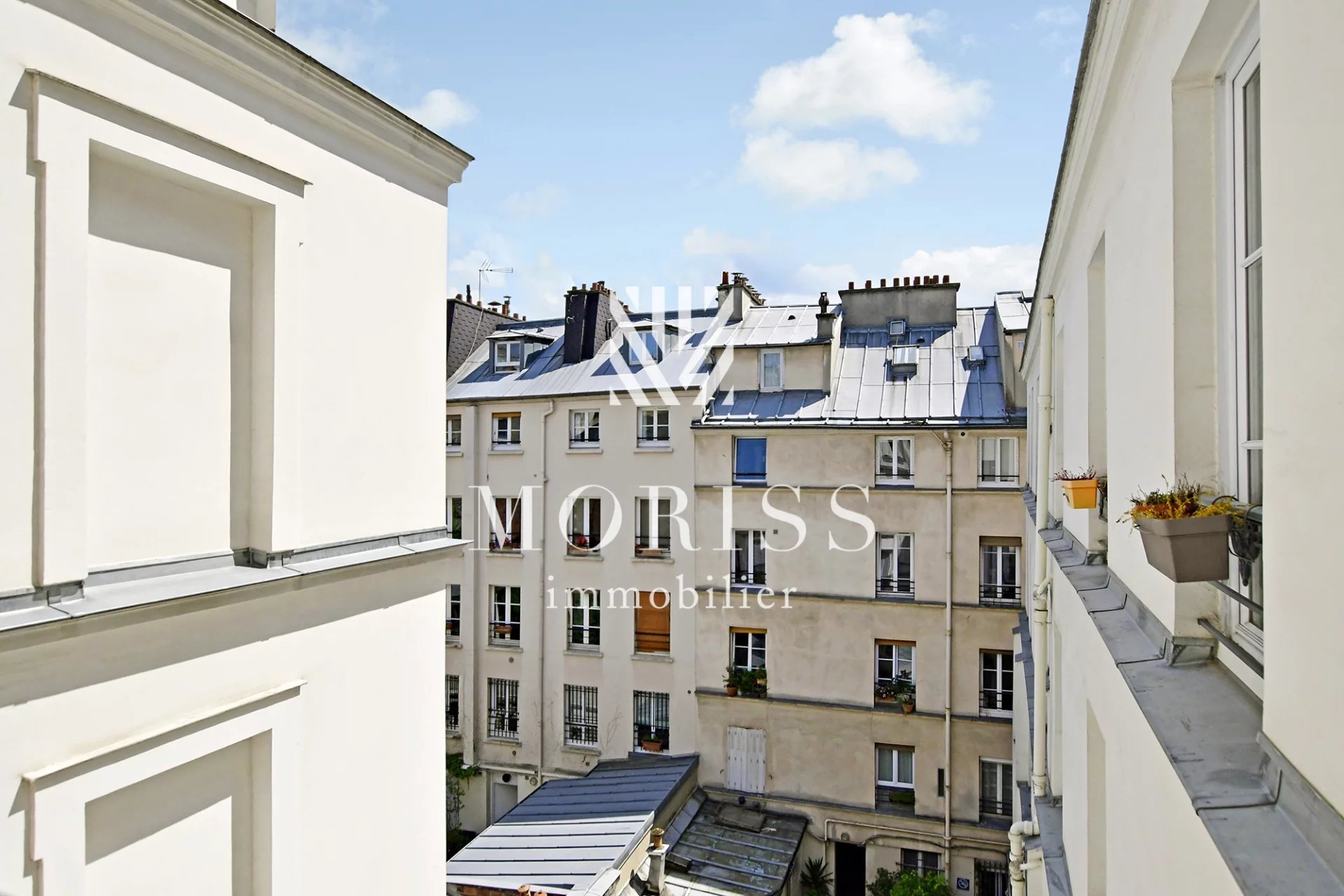 APPARTEMENT PARIS XVII - 2 PIECES - BATIGNOLLES - Image Array