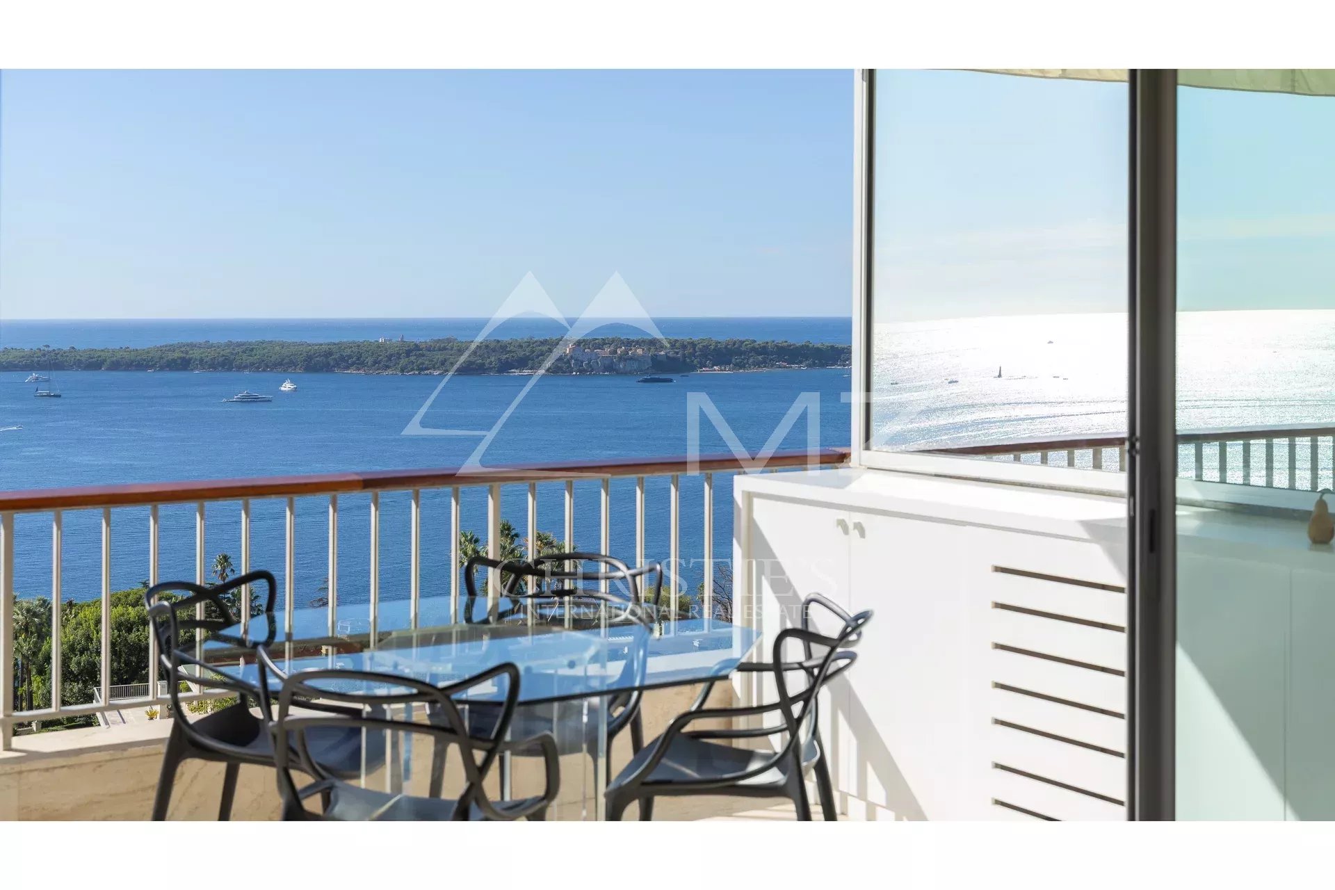 2 Bedroom Apartment/Flat's Image 9