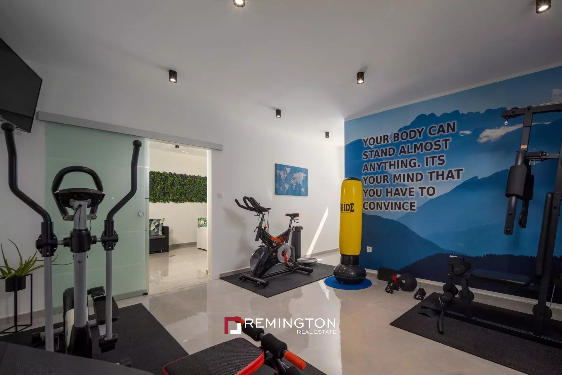3 Bedroom Villa/Townhouse's Image 9
