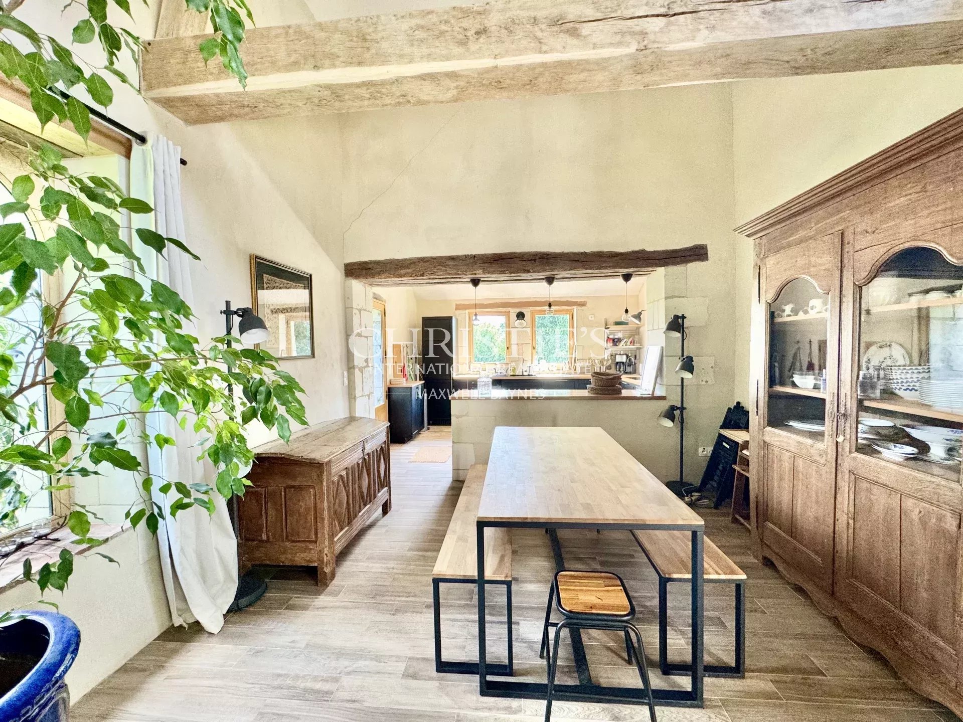 7 Bedroom Villa/Townhouse's Image 7