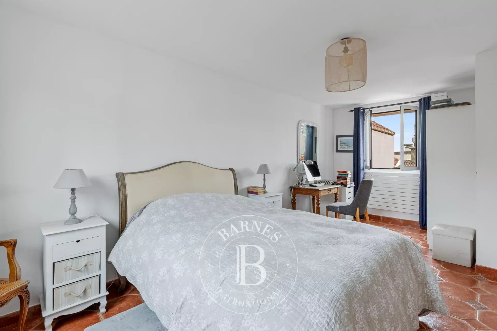 Ev Bagnolet - picture 17