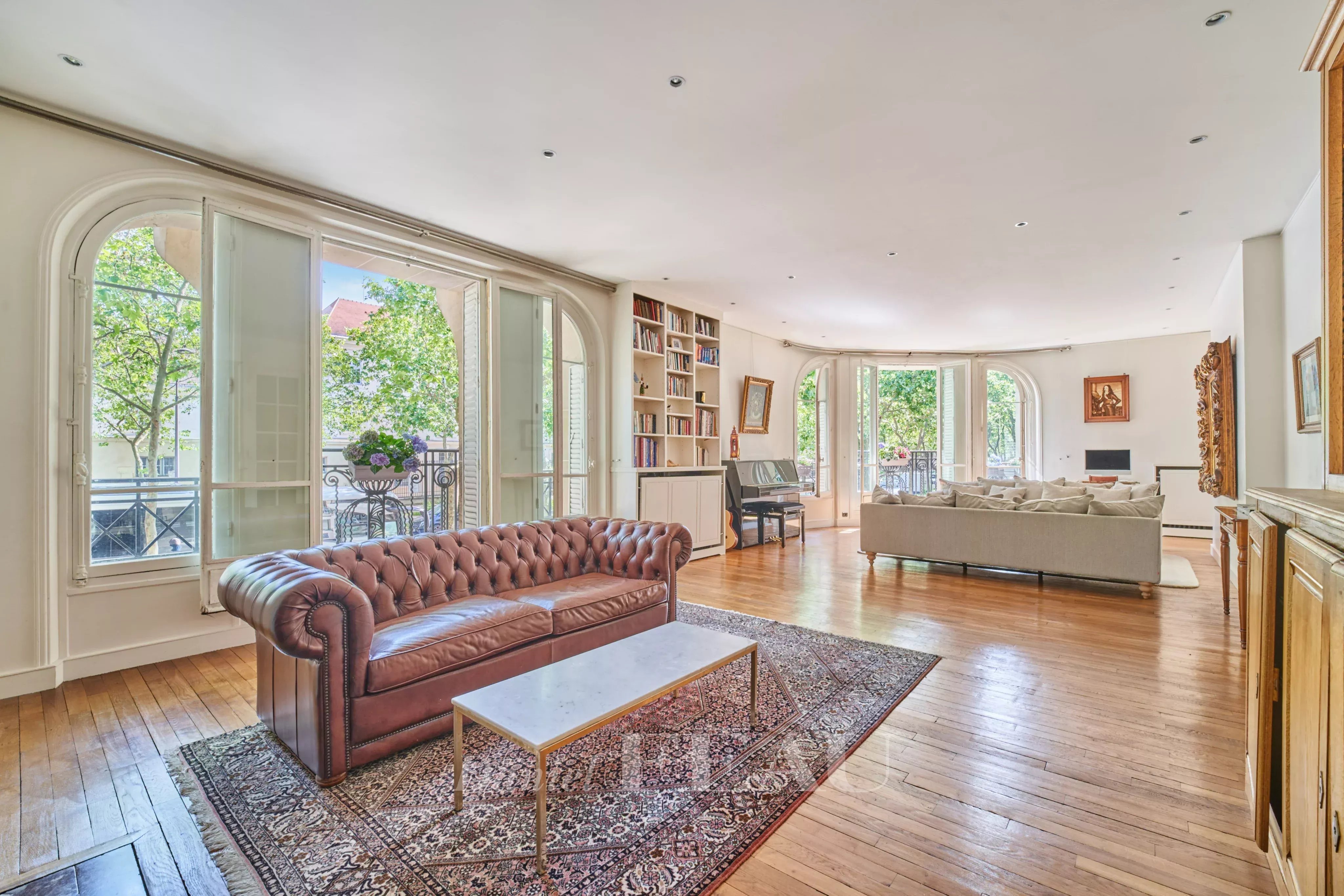 Sale Apartment Paris 7th