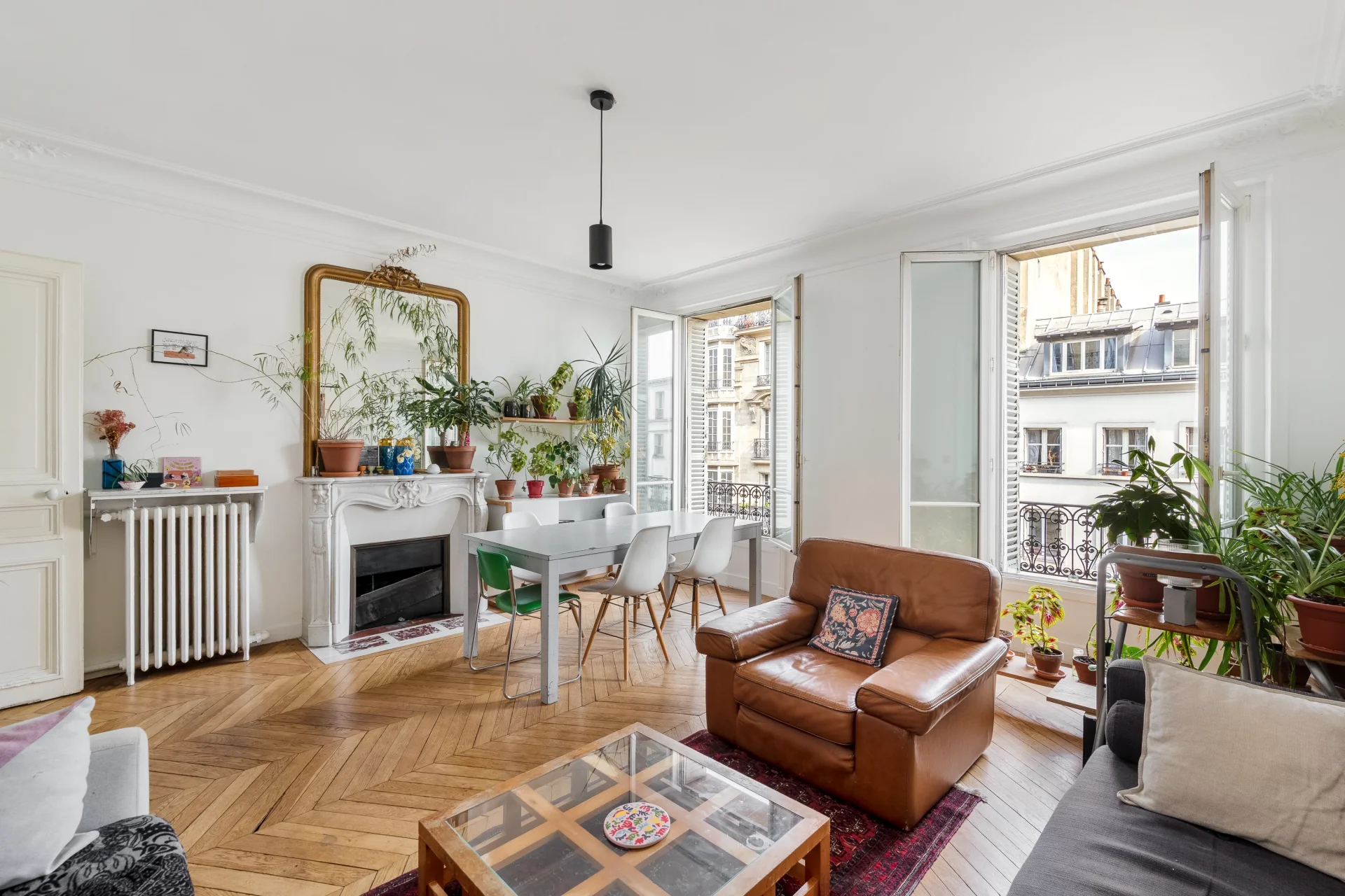 Paris 10e - MAGENTA