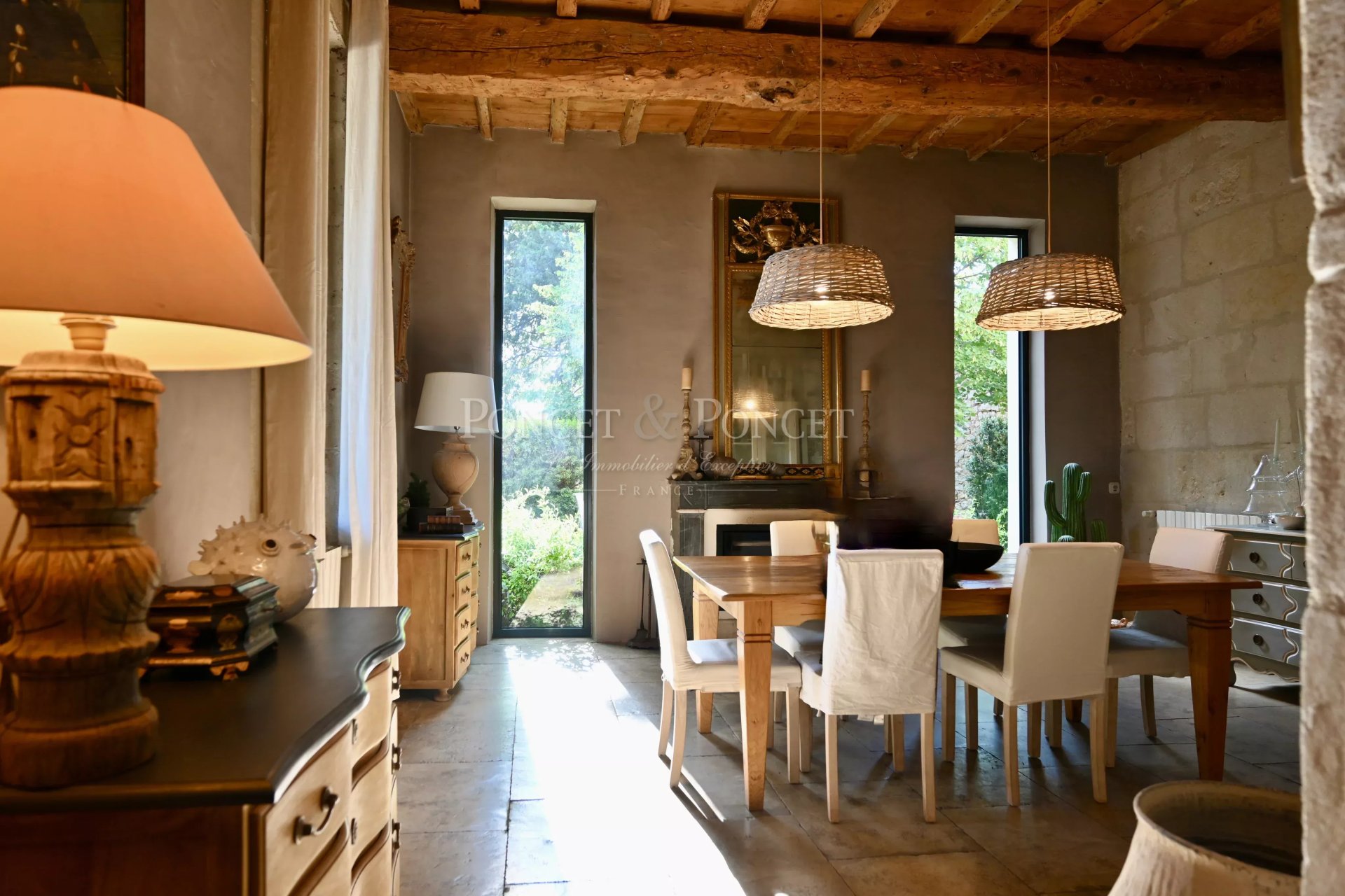 10 Bedroom Vineyard's Image 15