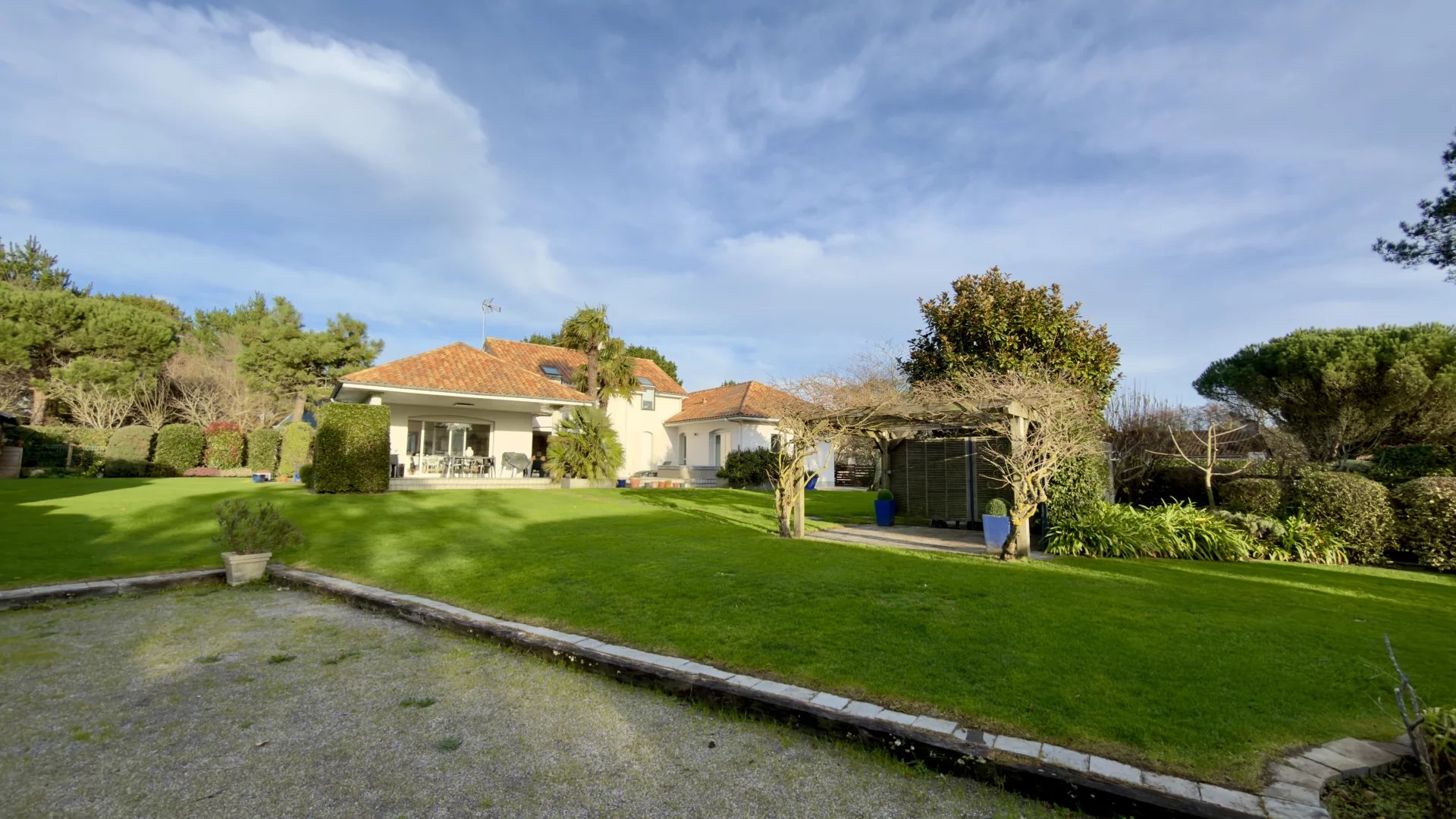 Agence immobilière de PERRAIS IMMOBILIER