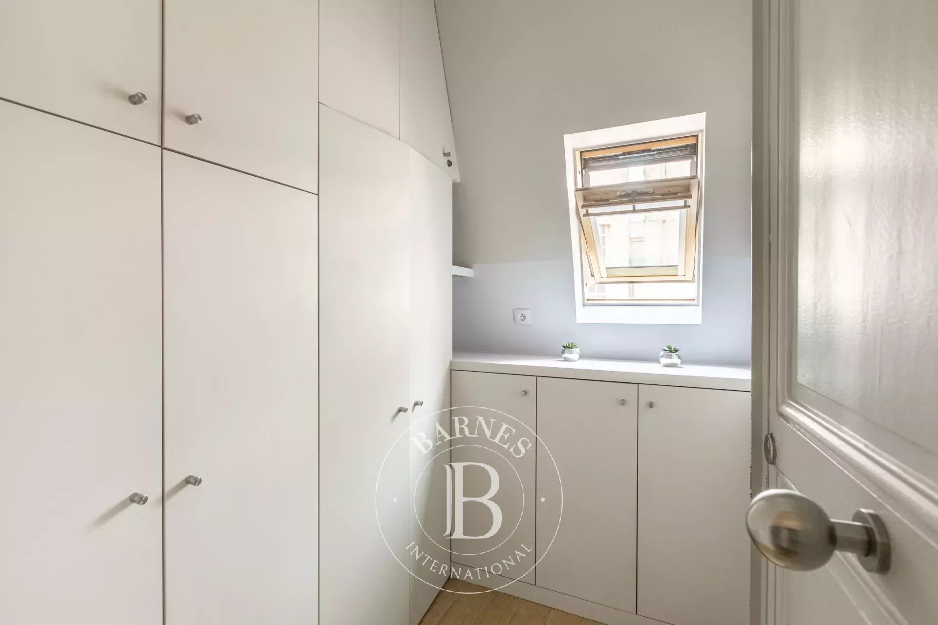 Daire Paris 8ème - picture 12