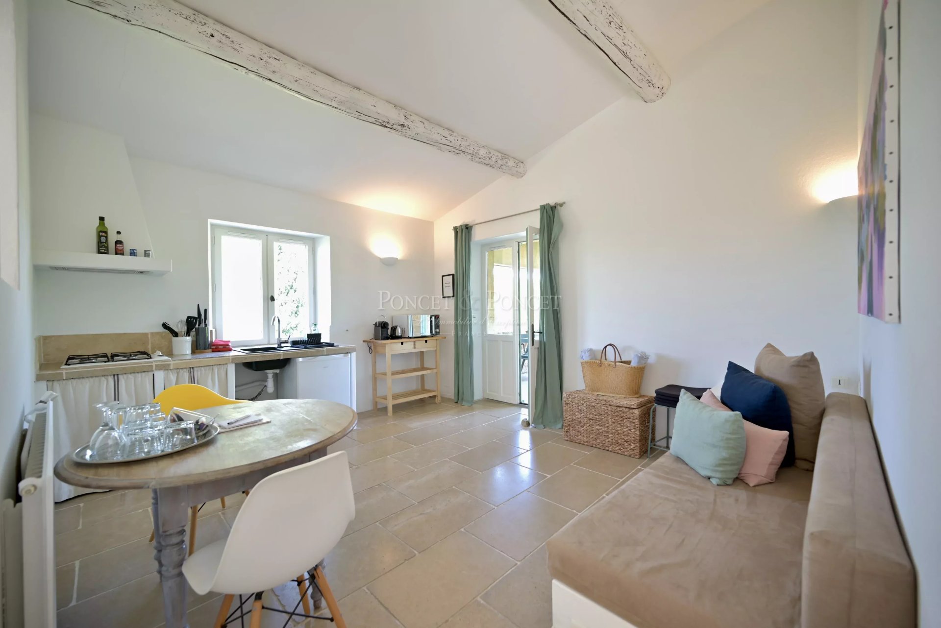 13 Bedroom Villa/Townhouse's Image 13