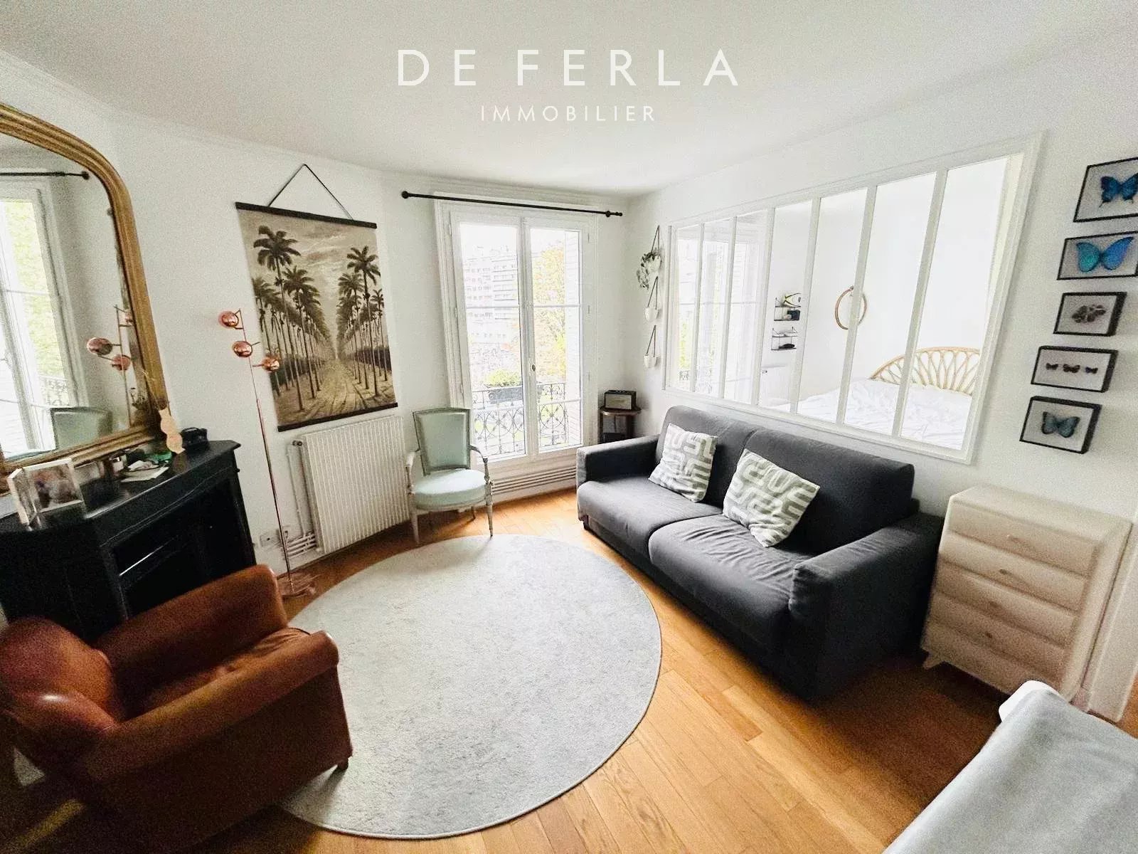 Élégance et lumière – Appartement rénové avec vue Tour Eiffel, Paris 15e