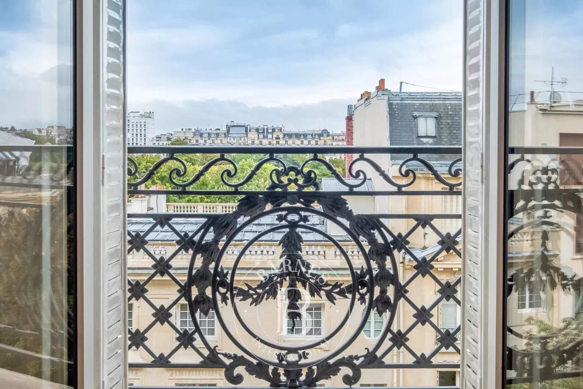 Daire Paris 7ème - picture 6