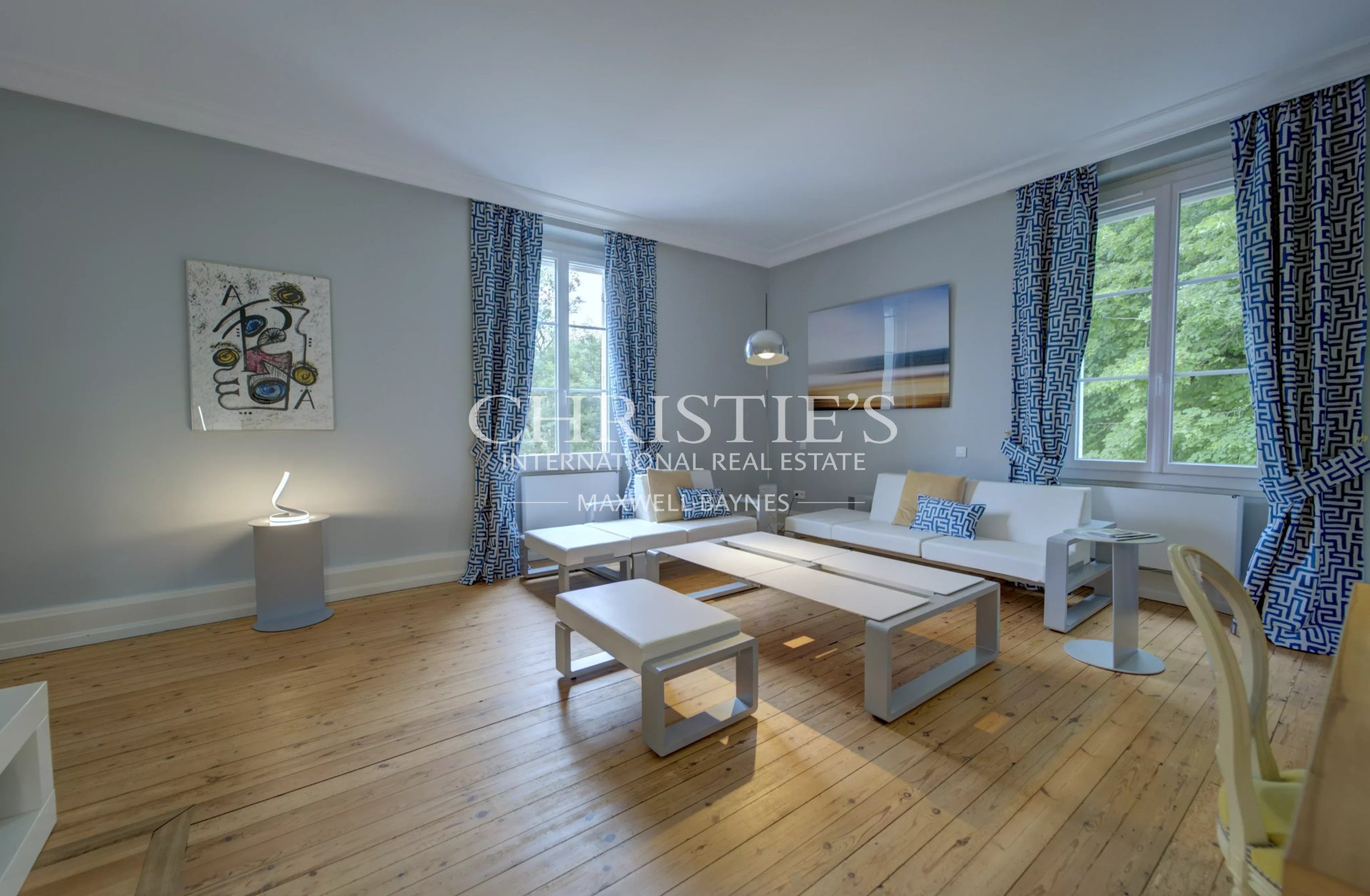 9 Bedroom Chateau's Image 23