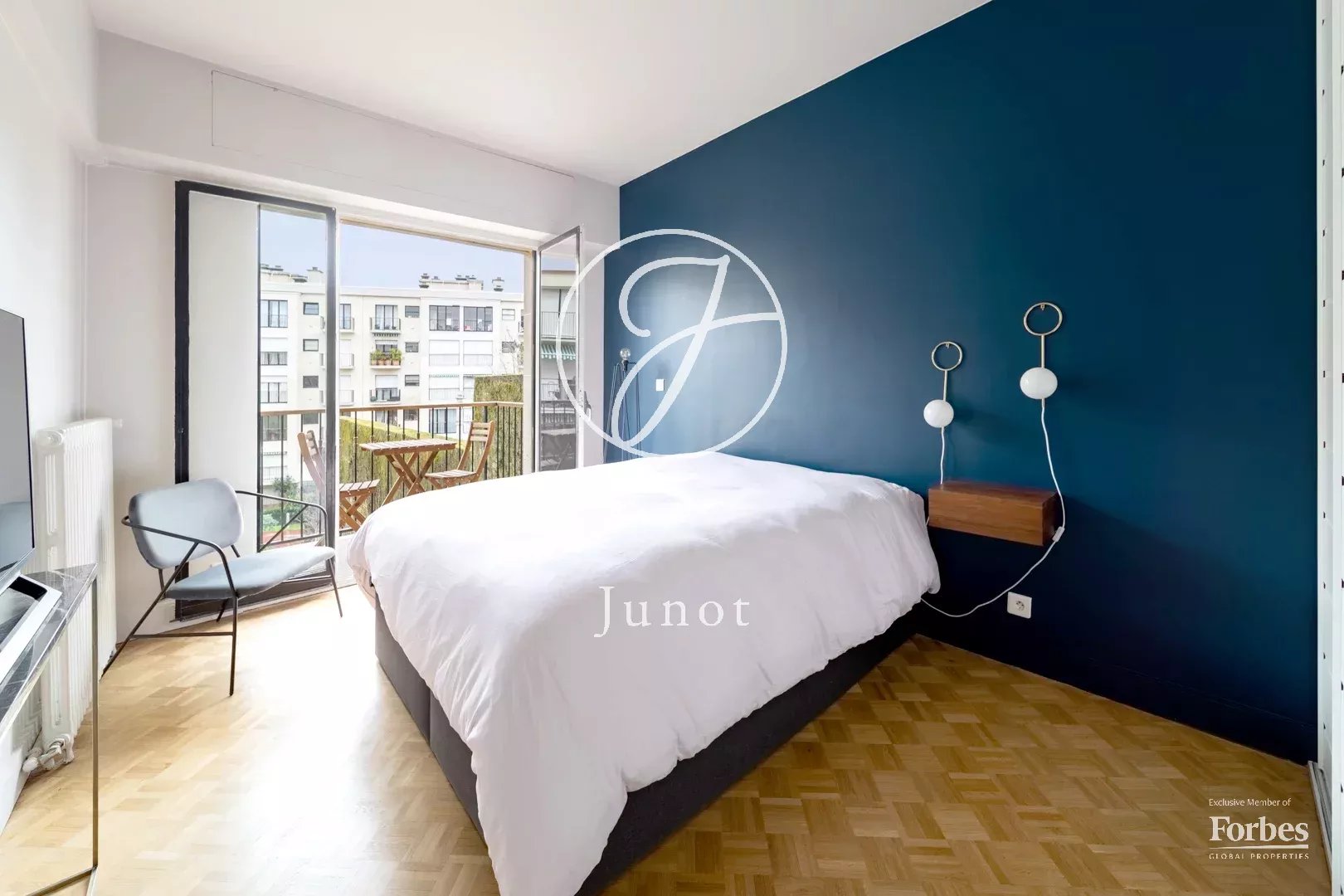 Neuilly-sur-Seine - RUE CHAUVEAU / CHÉZY / SABLONS - Appartement à louer - 2 pièces meublé - 53,58m² Carrez - 1 chambre.