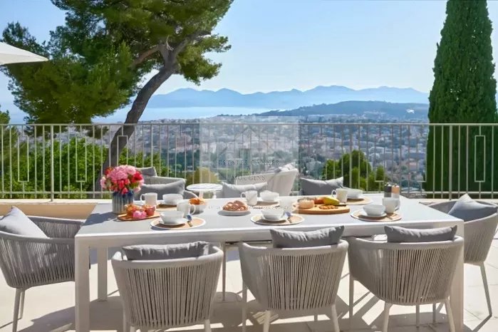Villa Provençale Contemporaine d’Exception avec Vue Panoramique Mer – Cannes — photo 4