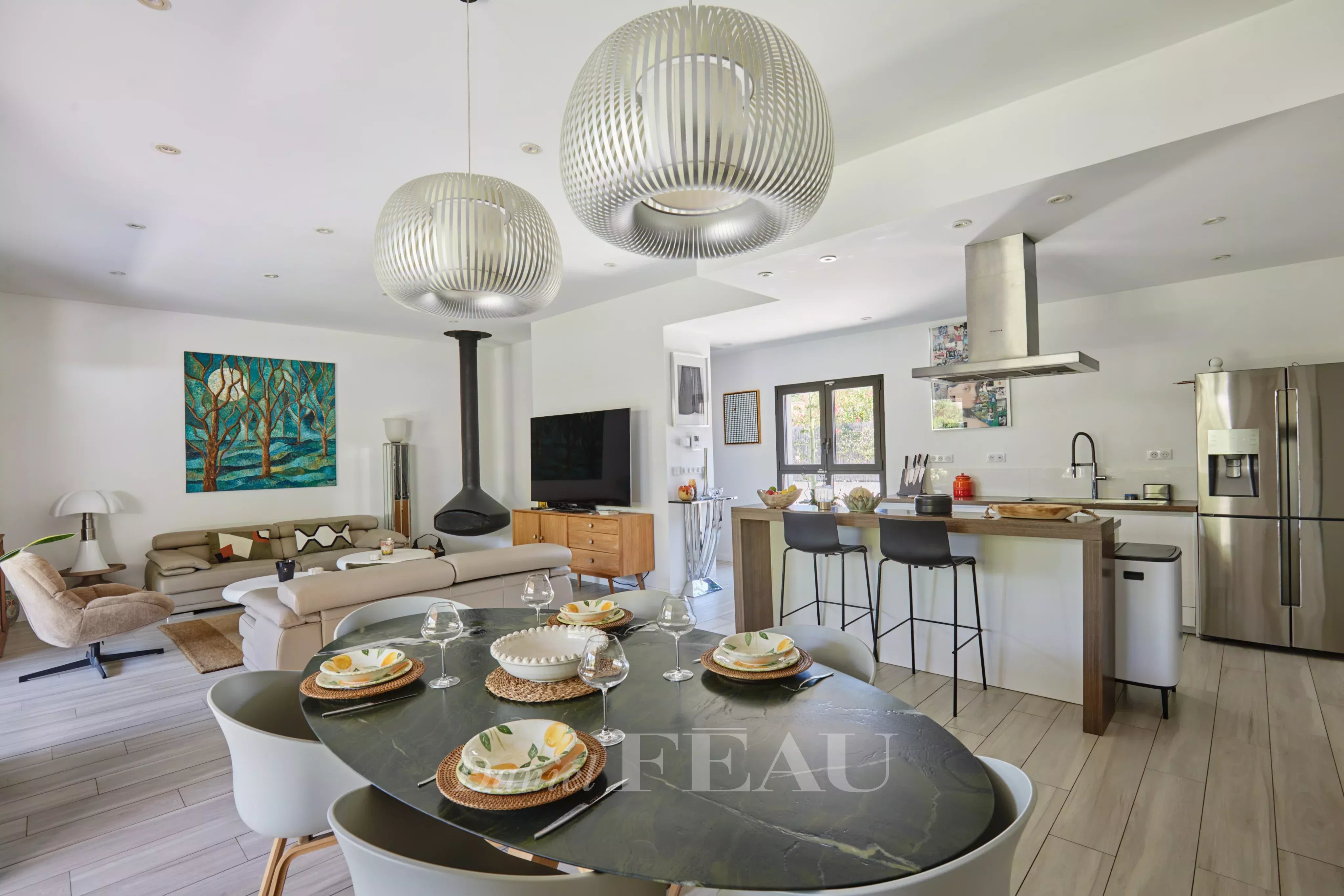 Sale House Paradou