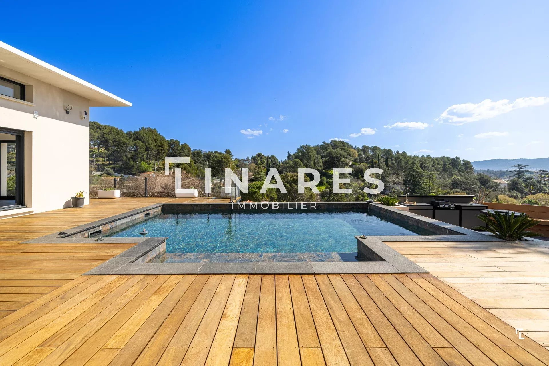 LA PANORAMIQUE - Villa T4 de 186m2 - Terrain 1000m2 - Piscine - Garage - 13011 LES ACCATES