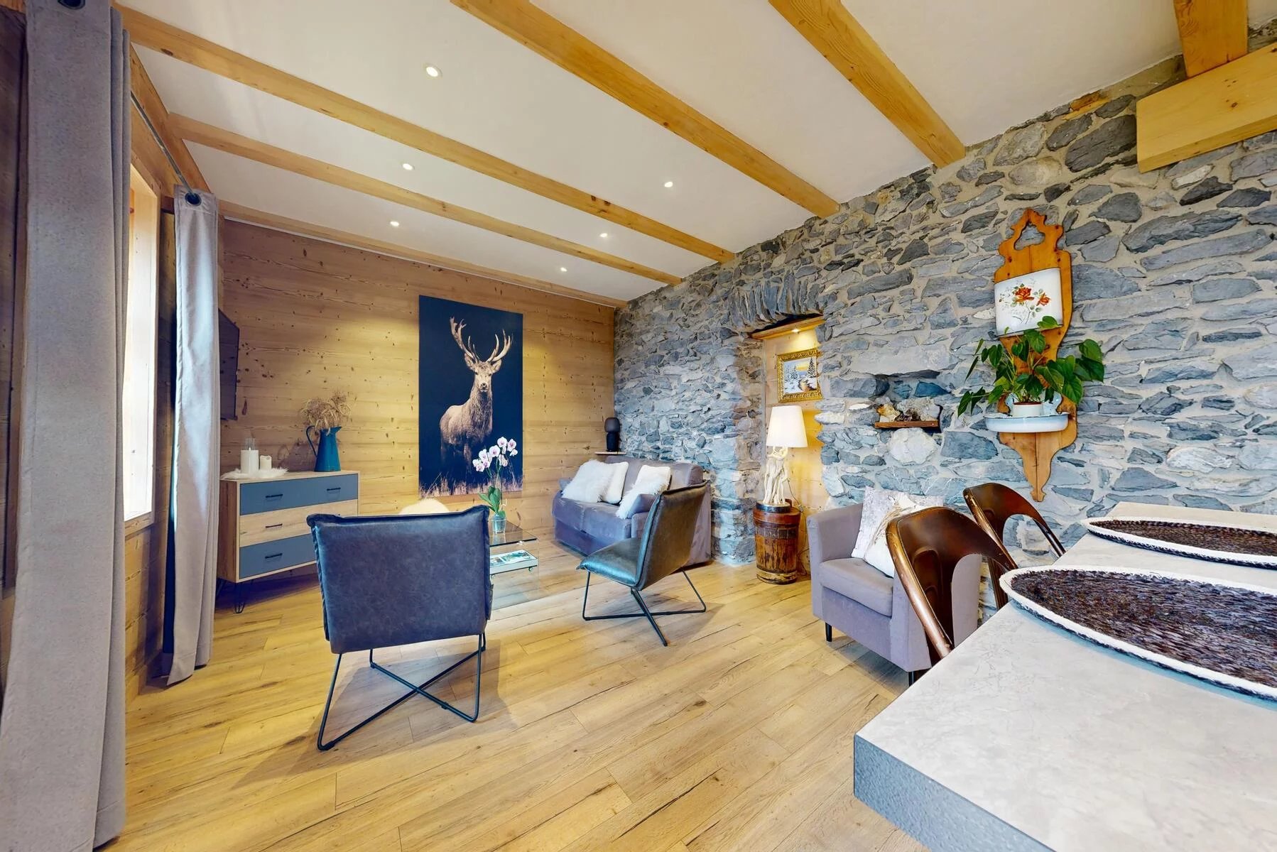 Photo of PASSY - 4 bedroom apartment with a large terrace and pool