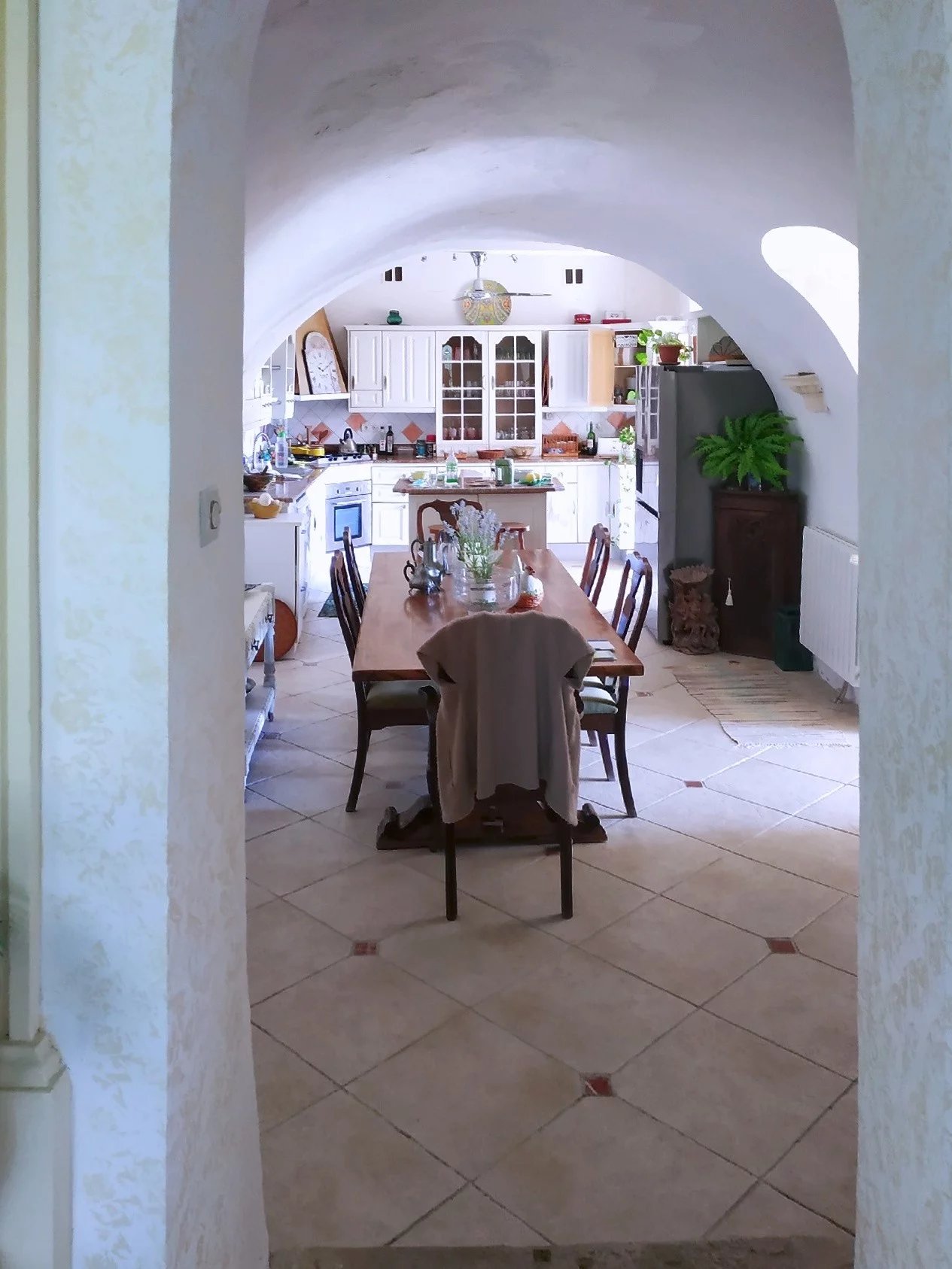 Charming 4-Bedroom Provencal House with Pool in Correns