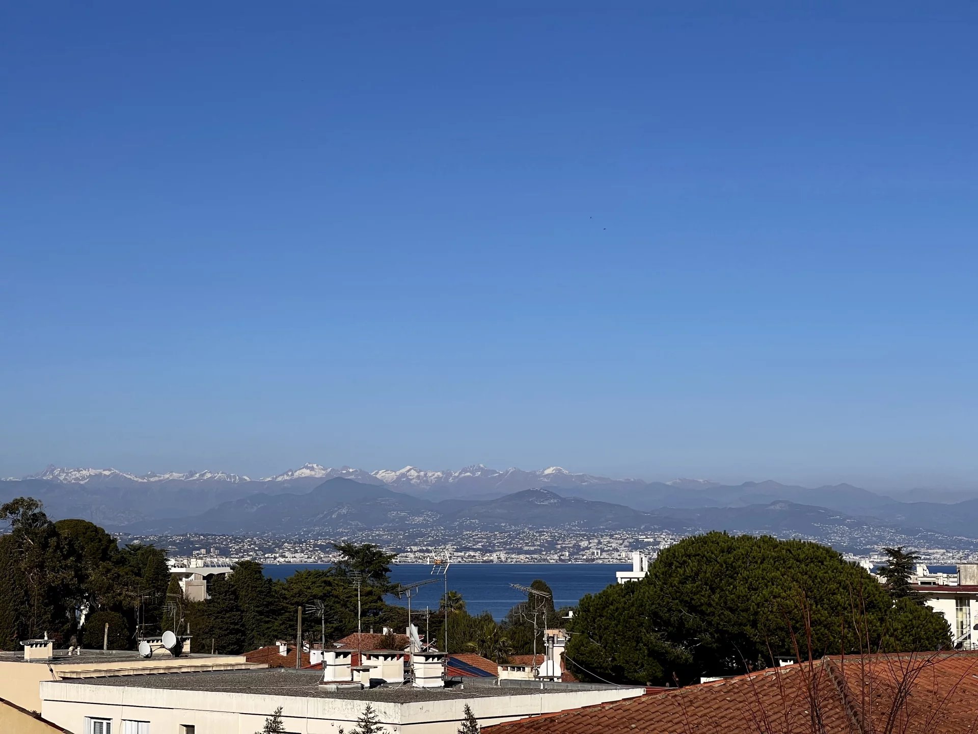 Grand appartement avec vue mer et piscine