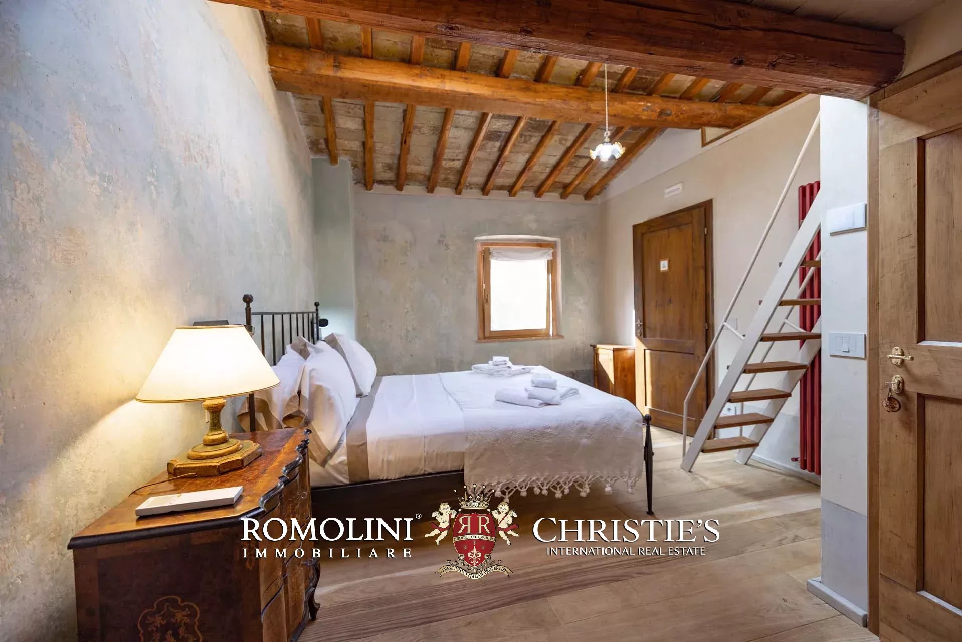 13 Bedroom Villa/Townhouse's Image 61