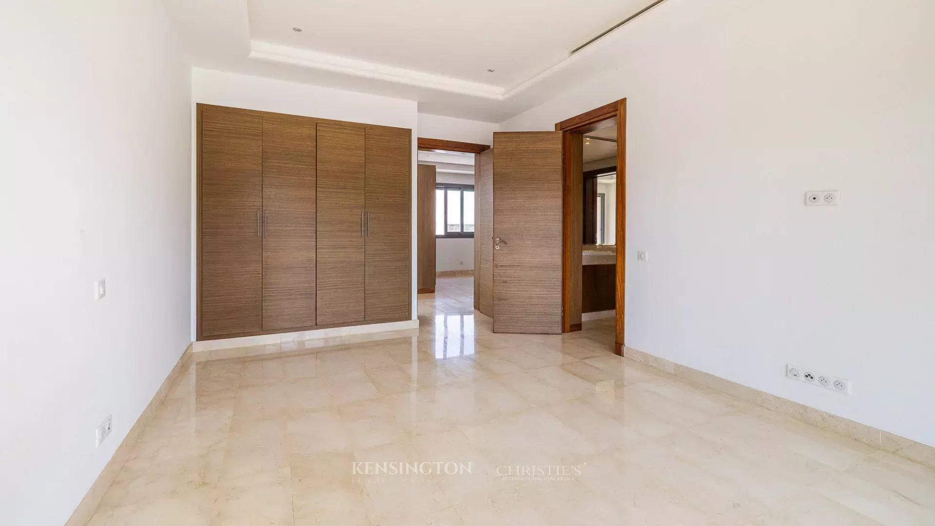4 Bedroom Villa/Townhouse's Image 31