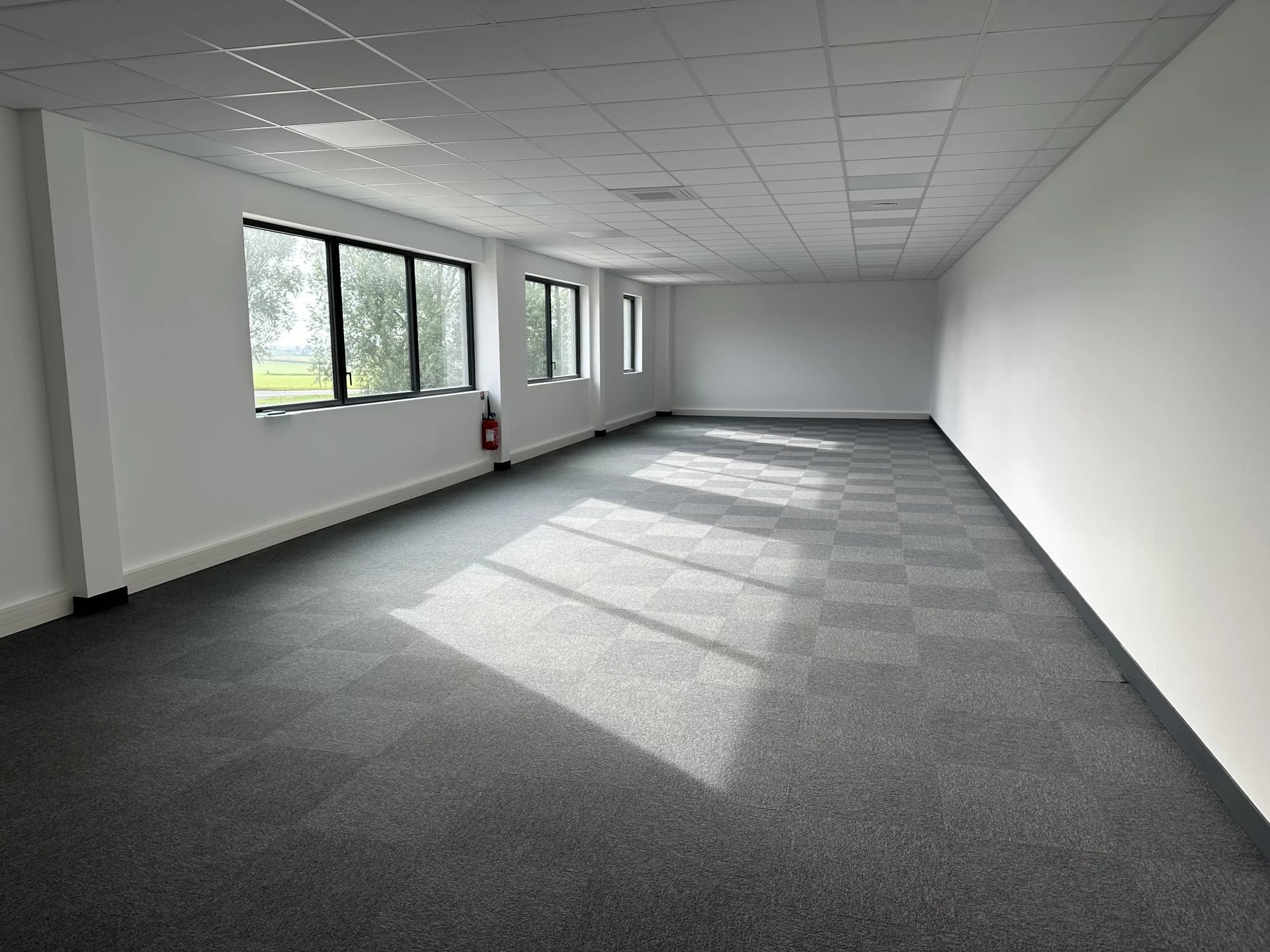 Bureaux - Zac de l'Ormes - 2 798.70€ HT