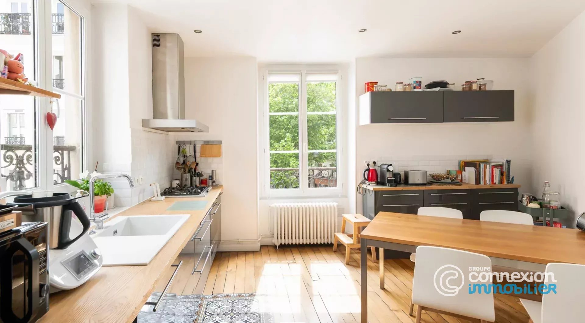 Sale Apartment Paris 18th