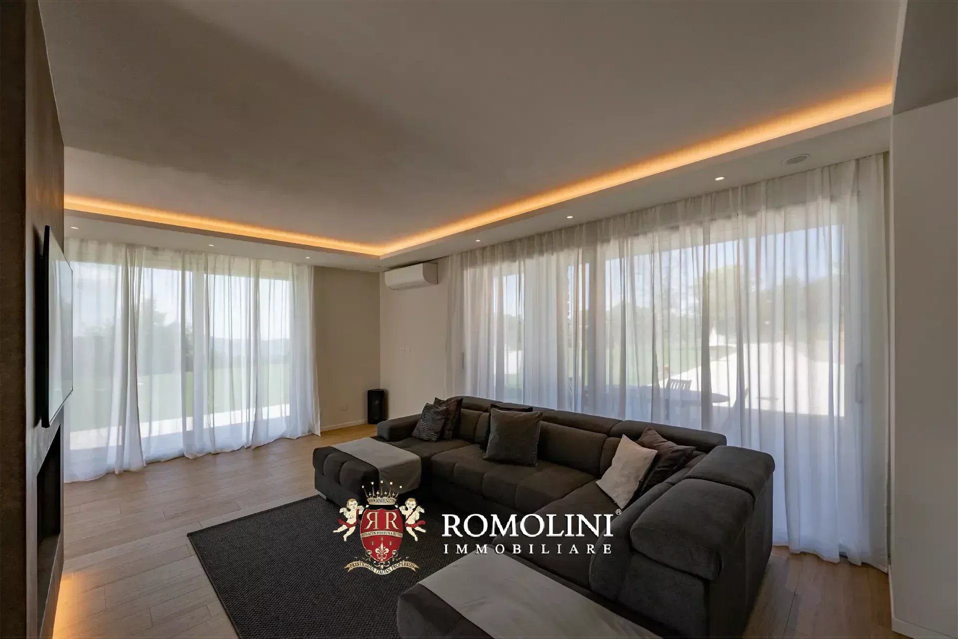 3 Bedroom Villa/Townhouse's Image 28
