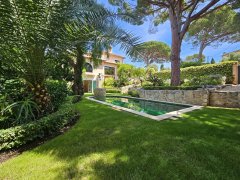 Beautiful cosy villa in prestigious private domain Antibes — photo 7 of 7